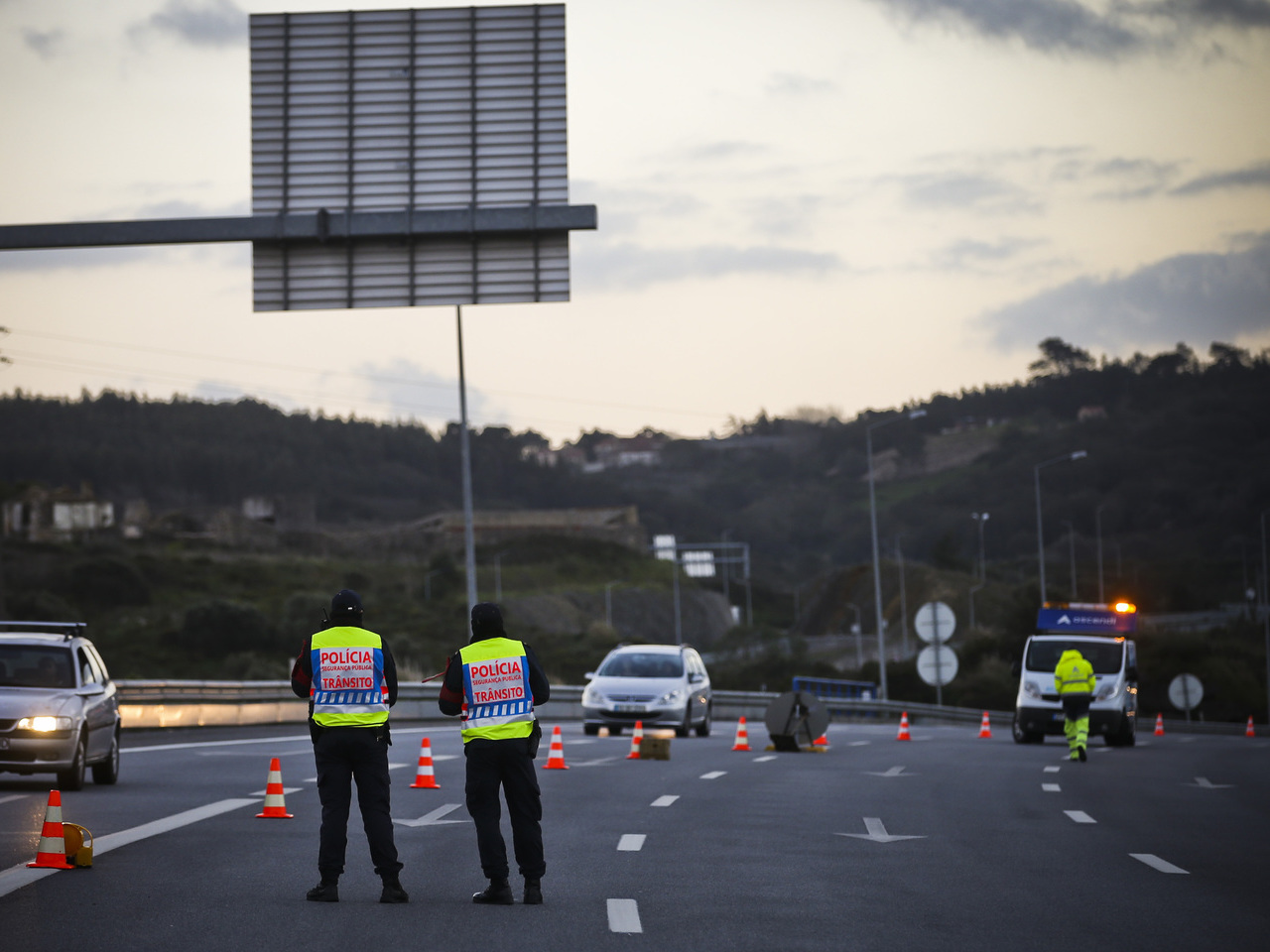 GNR deteve 55 pessoas, a maioria por conduzir com excesso de álcool
