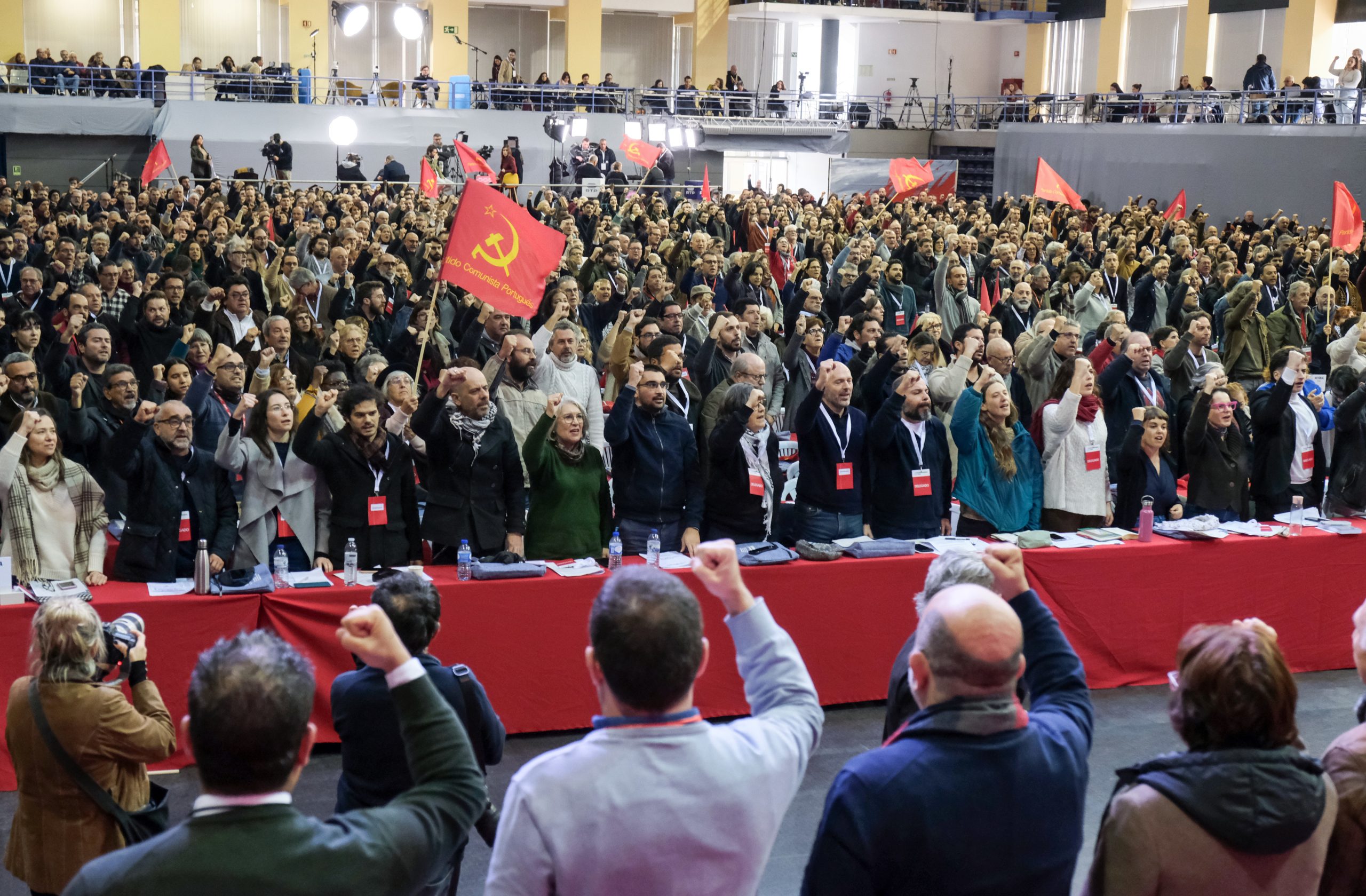 PCP: “Olhem para este Congresso, confiem neste partido e, juntos, vamos resistir”, afirma Paulo Raimundo