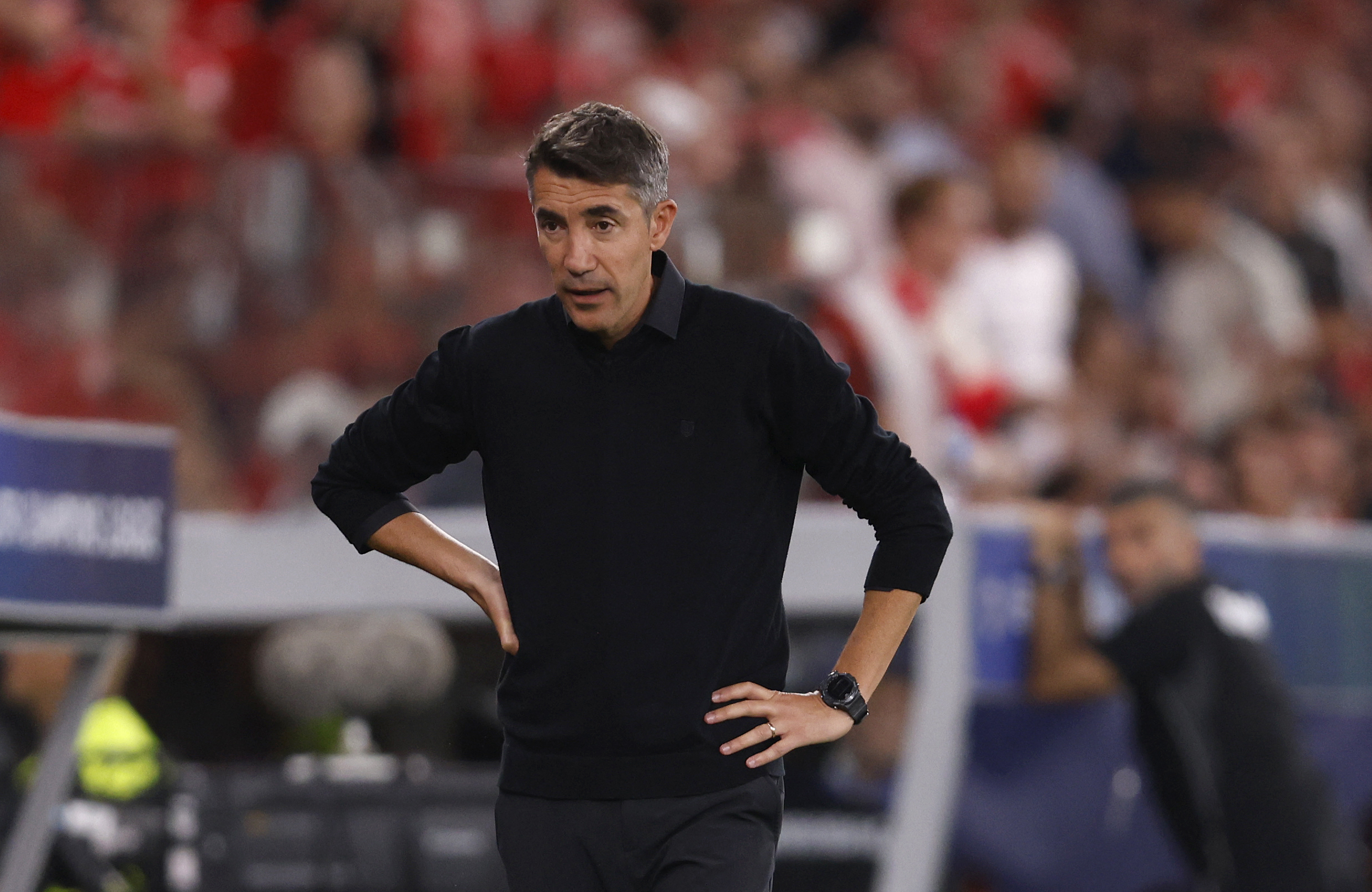Insatisfeito, Bruno Lage pondera exigir totalidade do contrato