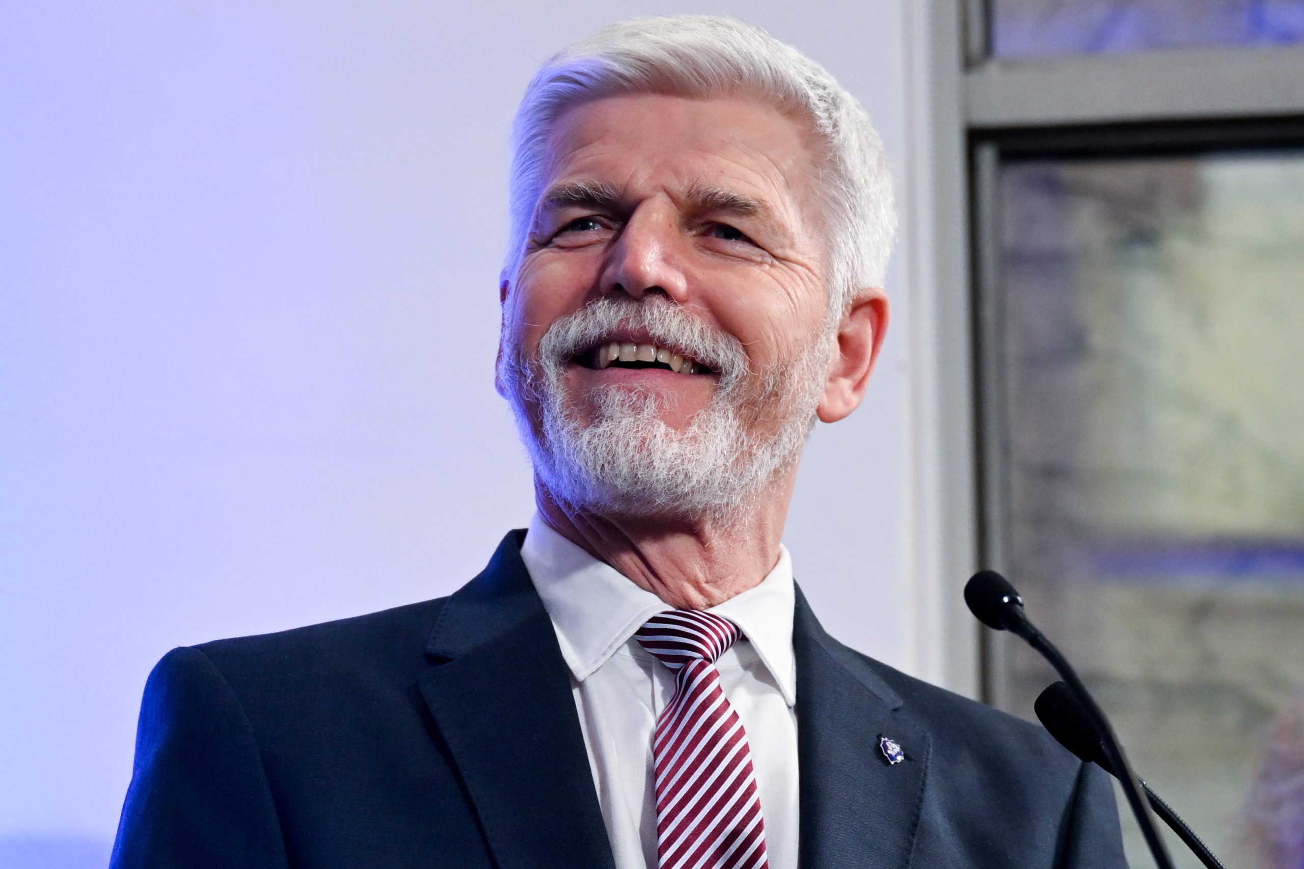 Petr Pavel e Andrej Babis disputam segunda volta das presidenciais na República Checa