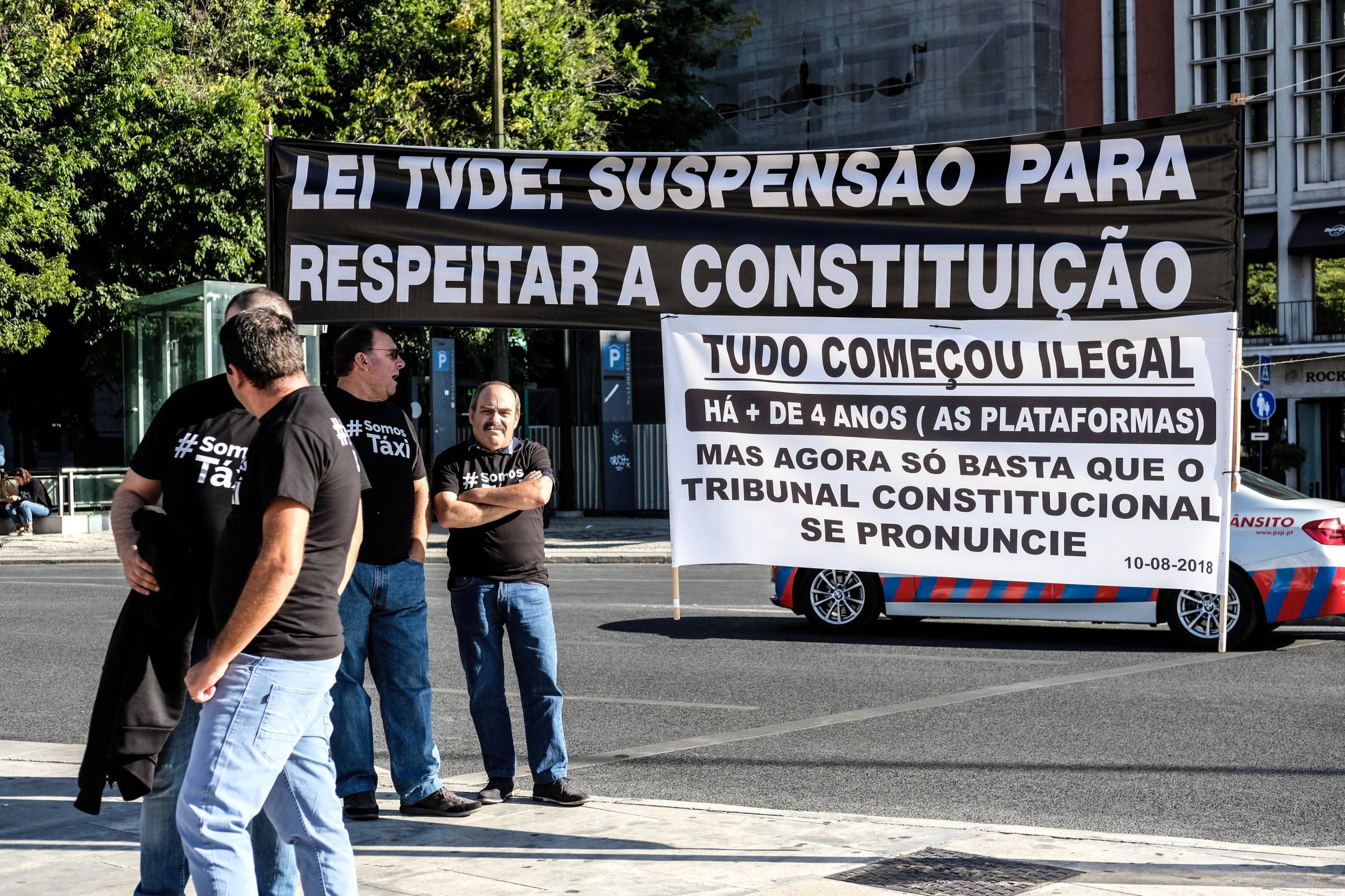 Táxis. Associações pedem a taxistas que não ponham em causa a imagem do setor