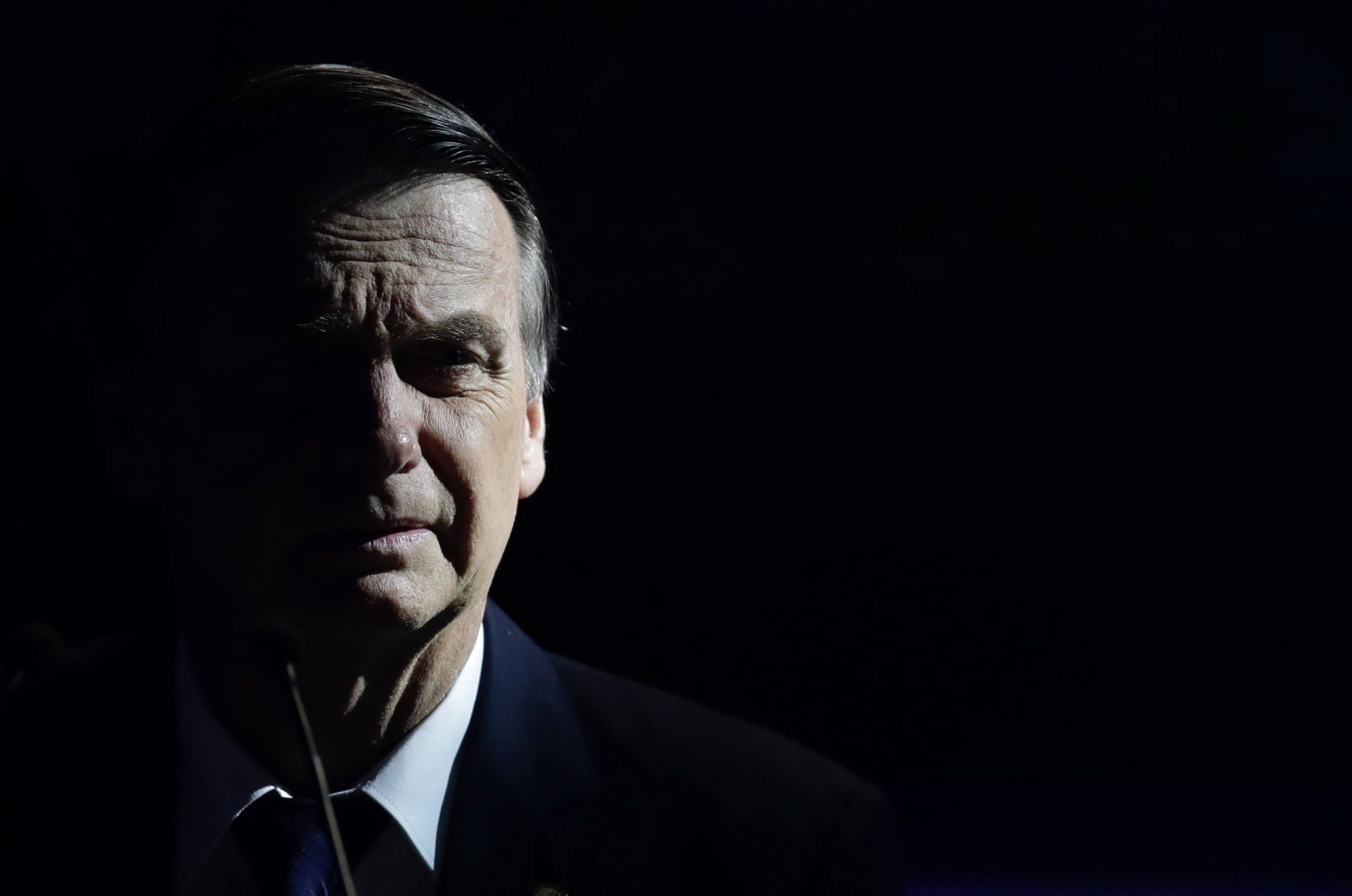 Alguns brasileiros querem defender-se com armas e apoio a Bolsonaro