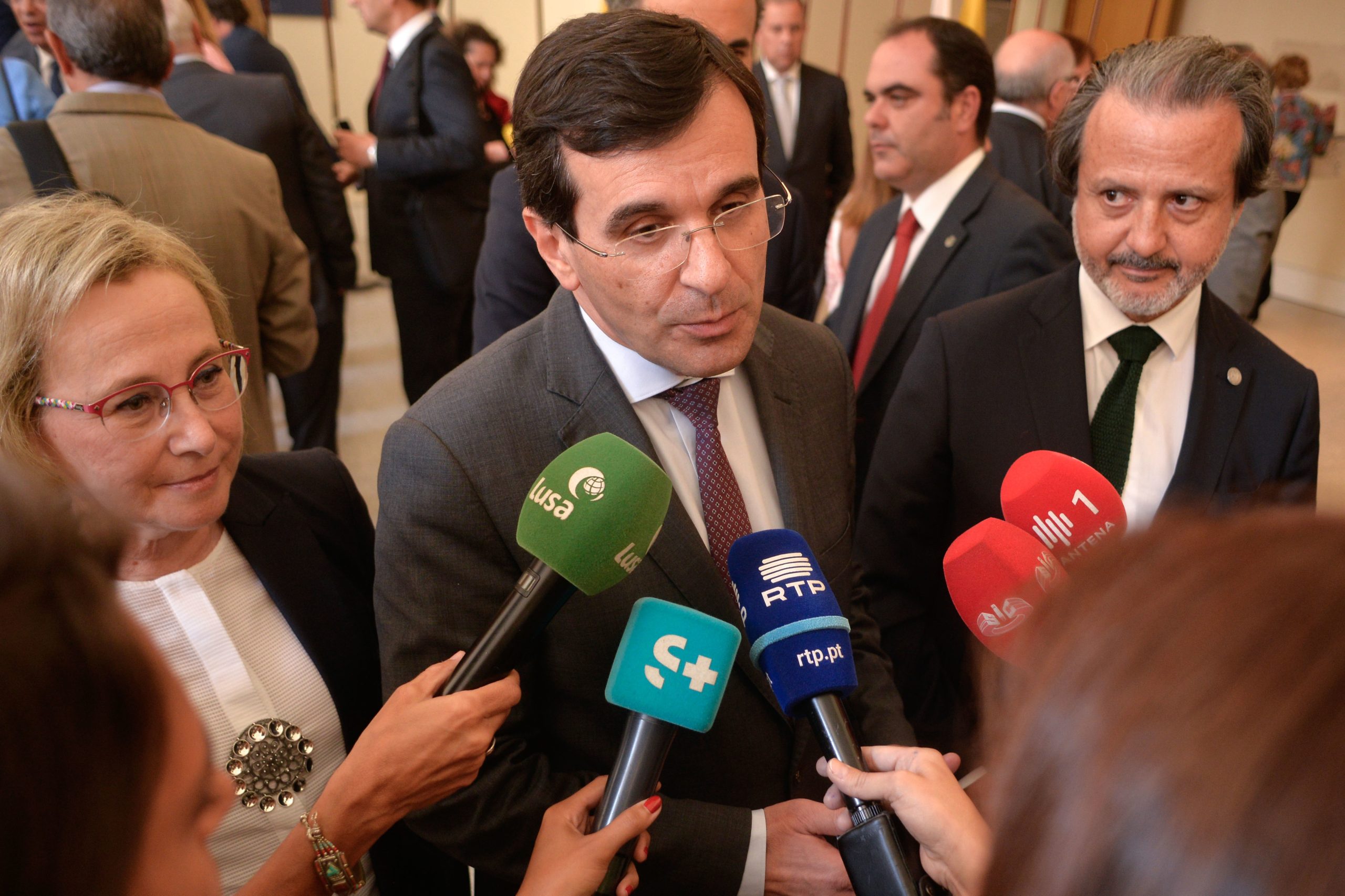 Adalberto Campos Fernandes diz que SNS está “vivo e forte”