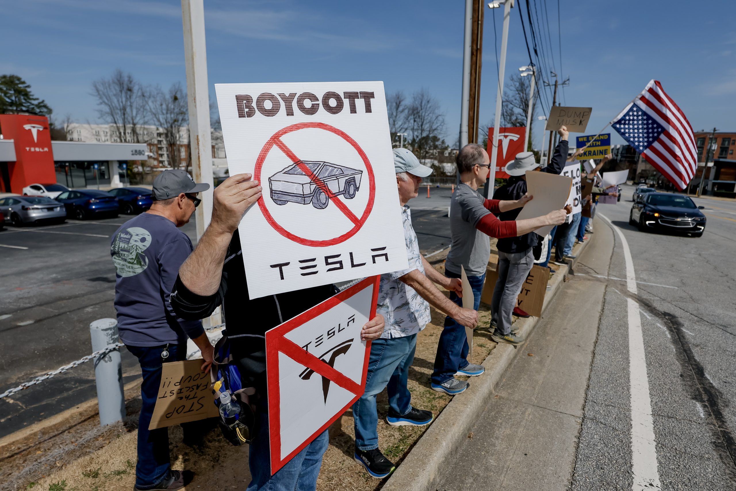 Elon Musk reconhece que Tesla não sairá ilesa do impacto das tarifas