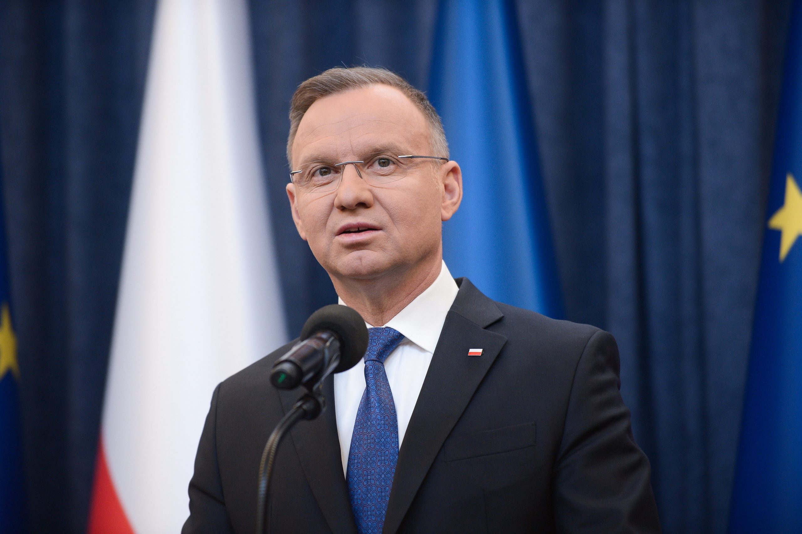 Poder económico da Rússia está “a esmagar” Kiev, alerta presidente da Polónia