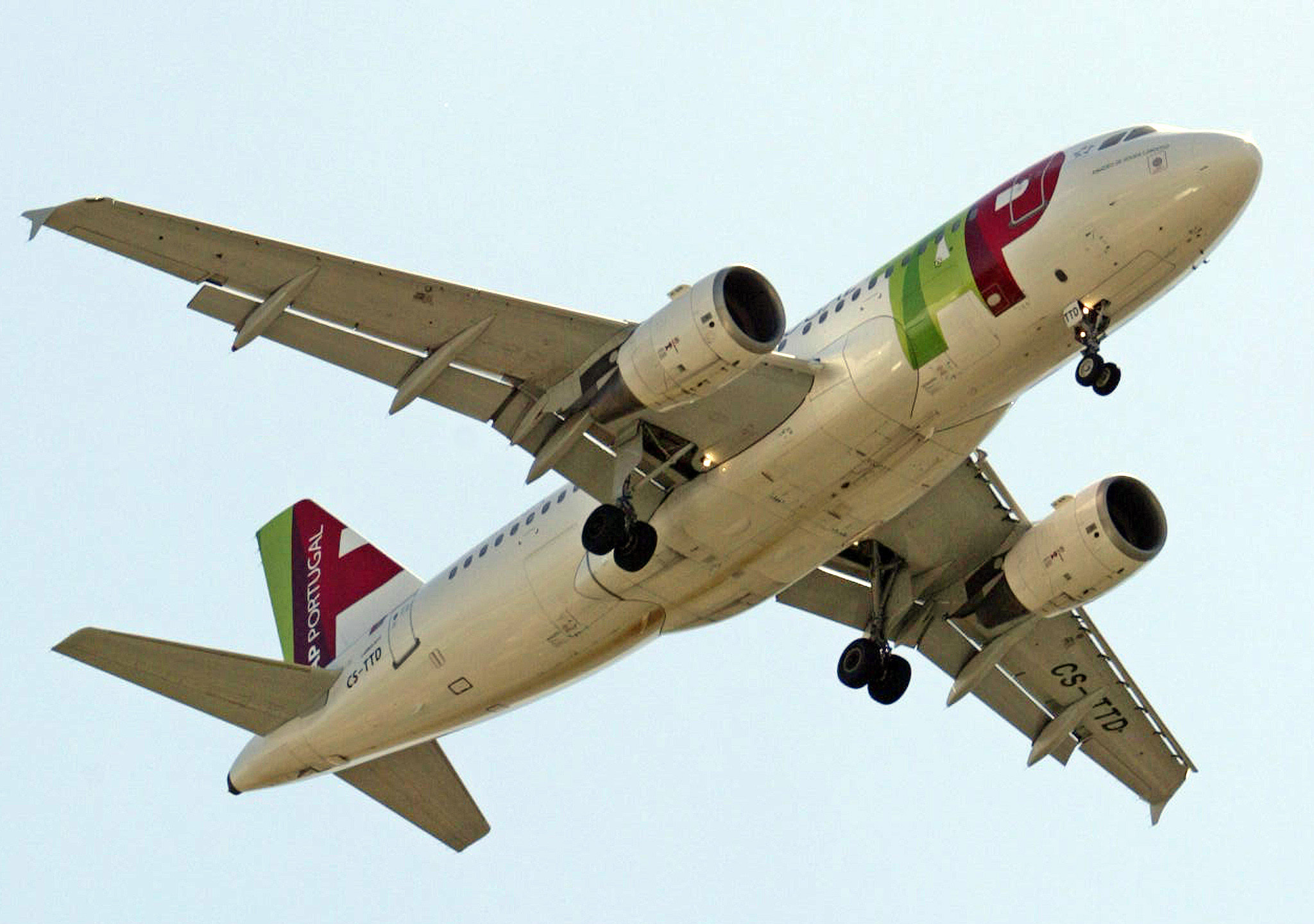 TAP voa a partir de hoje para quatro novos destinos em Espanha, Alemanha e Canadá