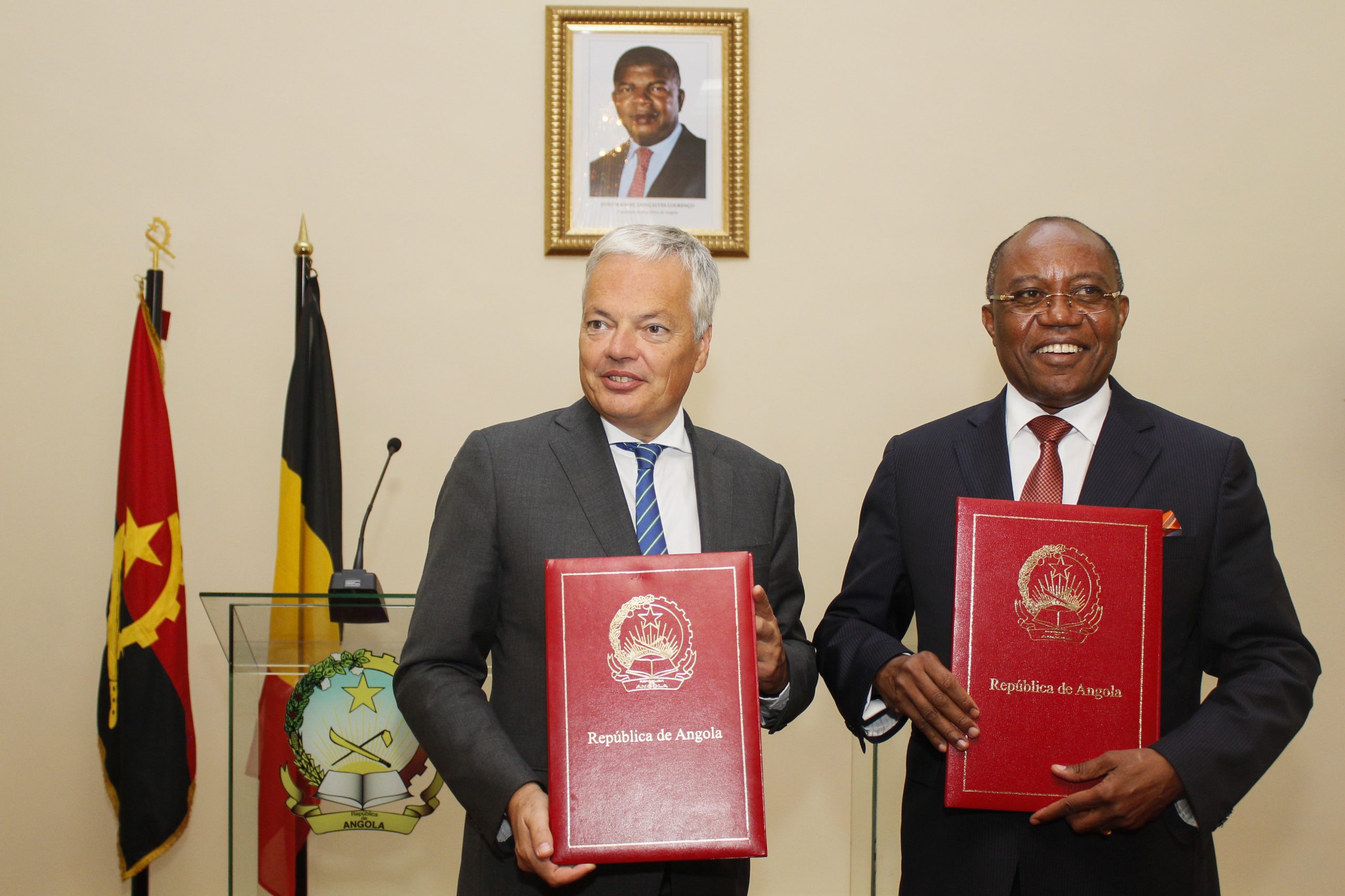 Bélgica quer avançar para gestão e produção de diamantes em Angola