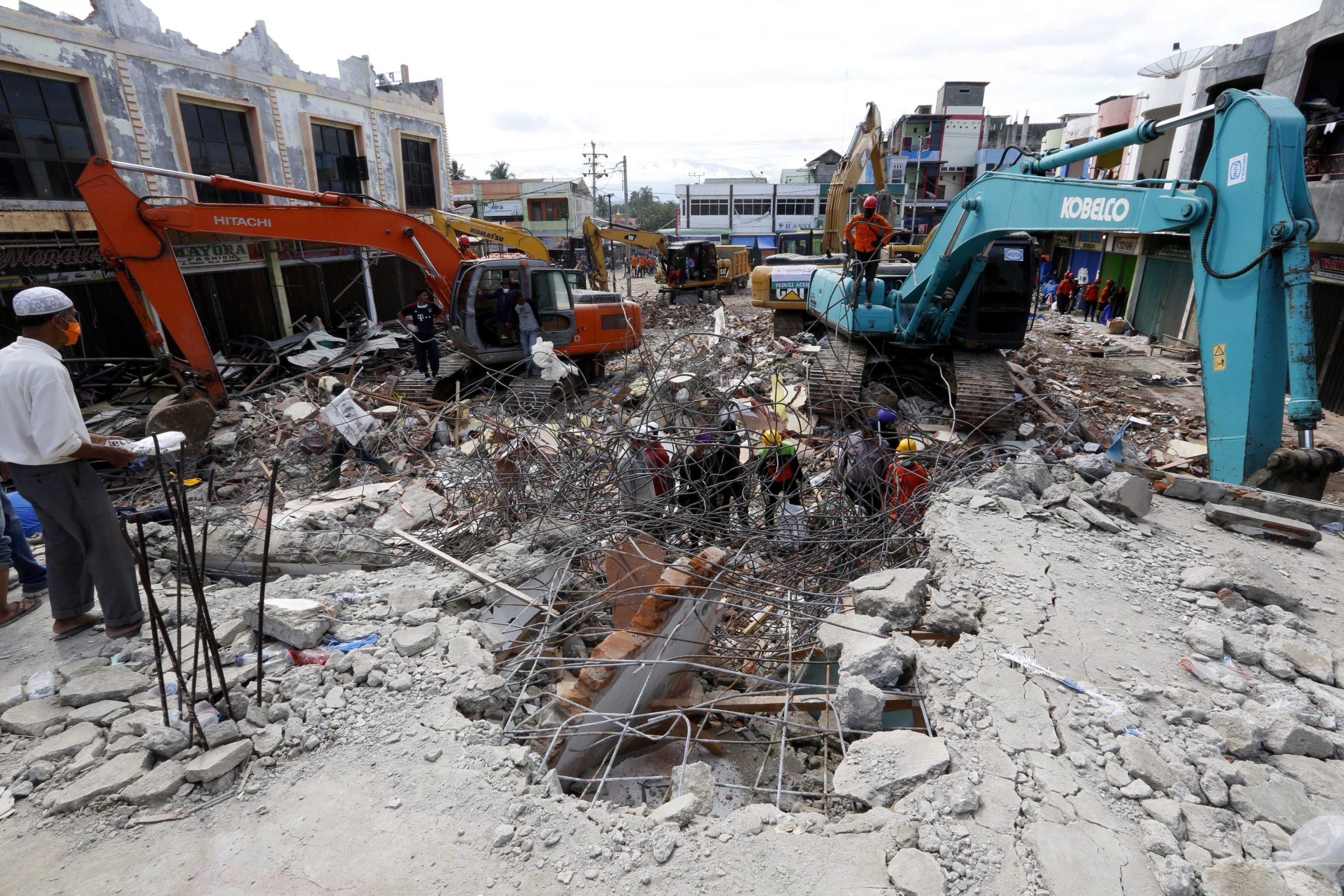 Indonésia: Registados sismos em zona devastada por terramoto em dezembro
