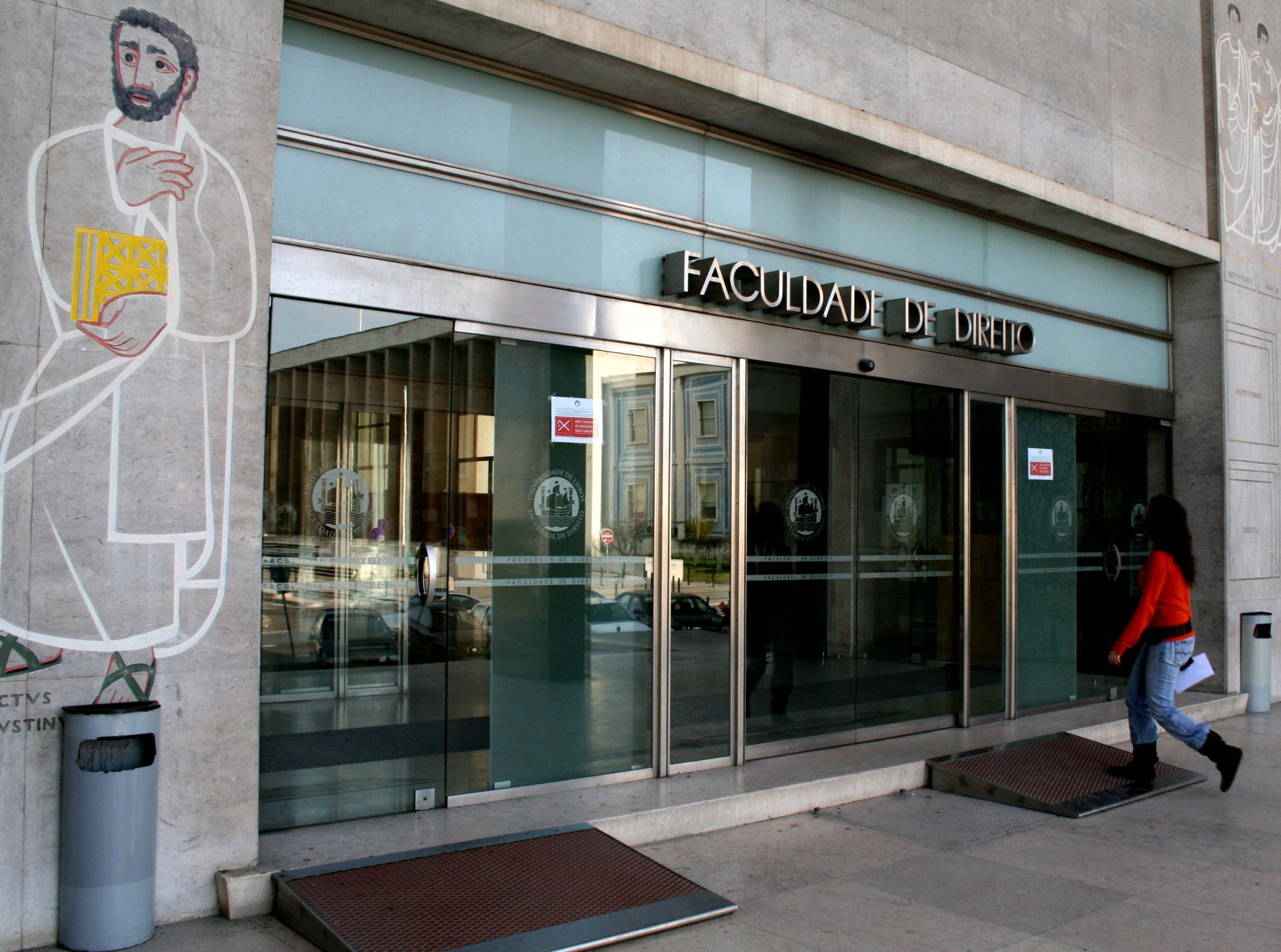 Faculdade de Direito de Lisboa cria gabinete de apoio às vítimas de assédio