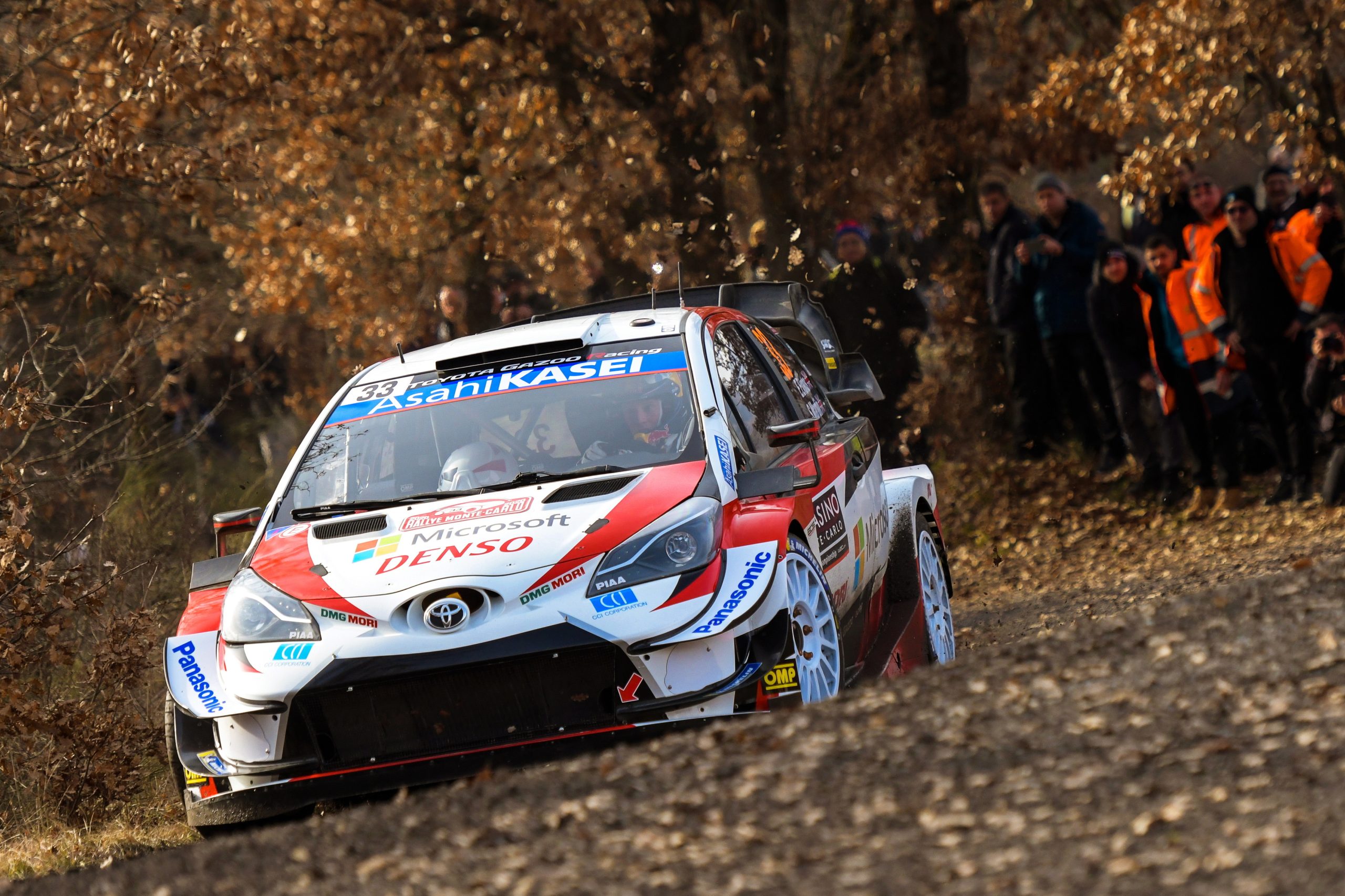 Evans rouba liderança a Ogier e chega ao último dia do Rali de Monte Carlo na frente