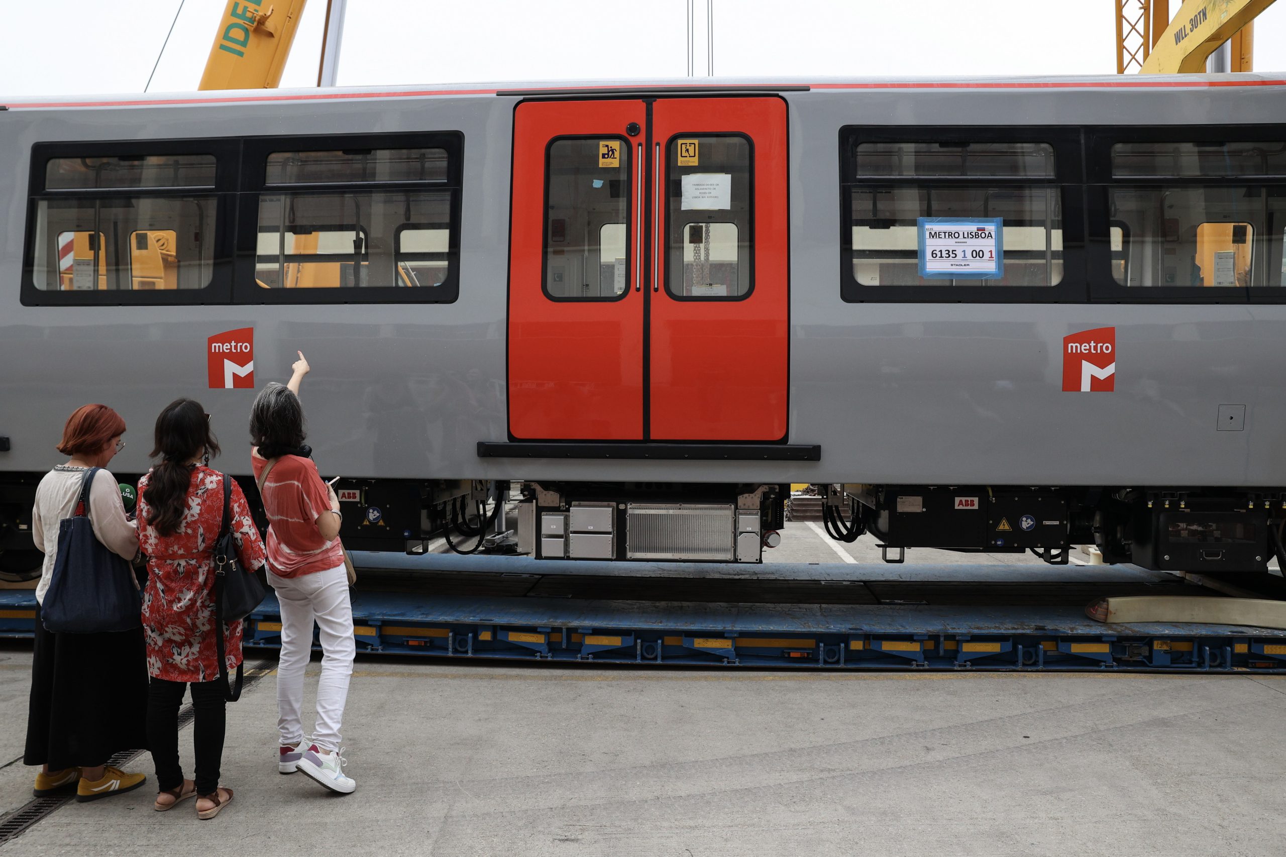 “Nova era” no Metro de Lisboa com novas carruagens duas décadas depois