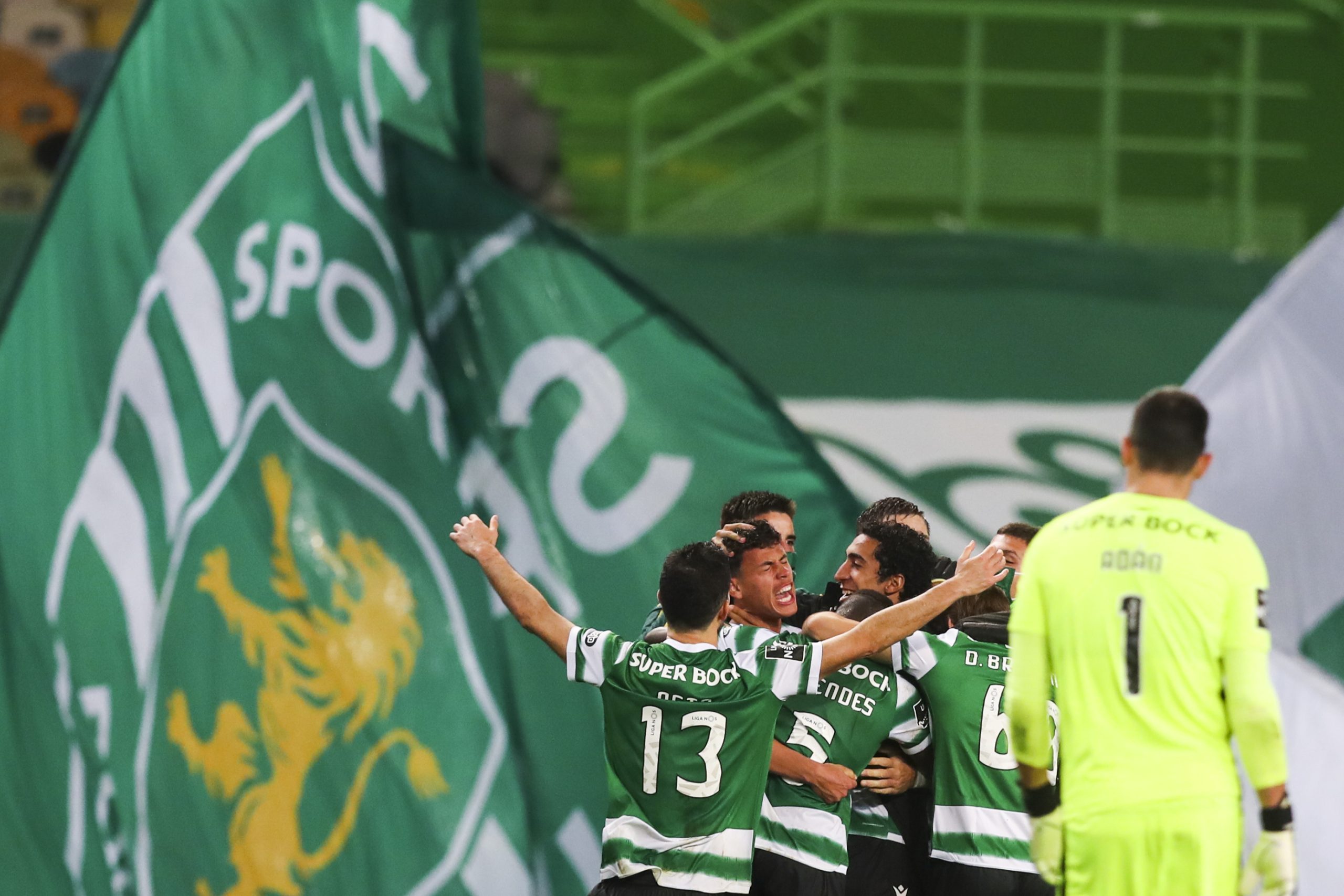 Sportinguista Luís Neto punido com um jogo de suspensão