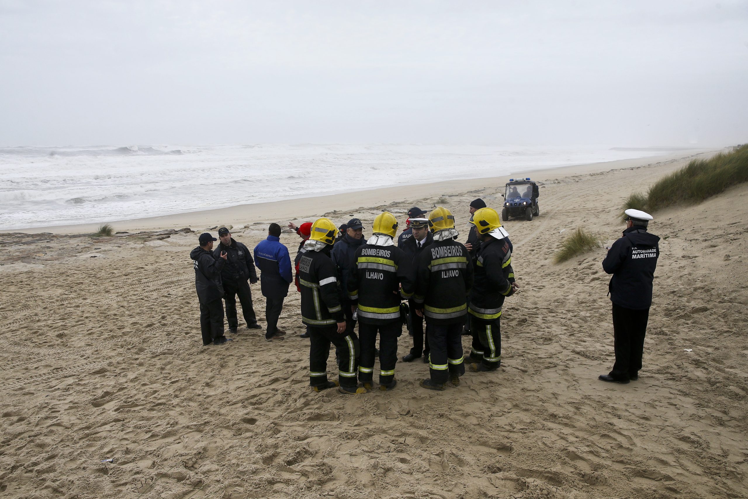 Mau tempo: Buscas de mulher arrastada pelo mar em ílhavo serão retomadas no domingo