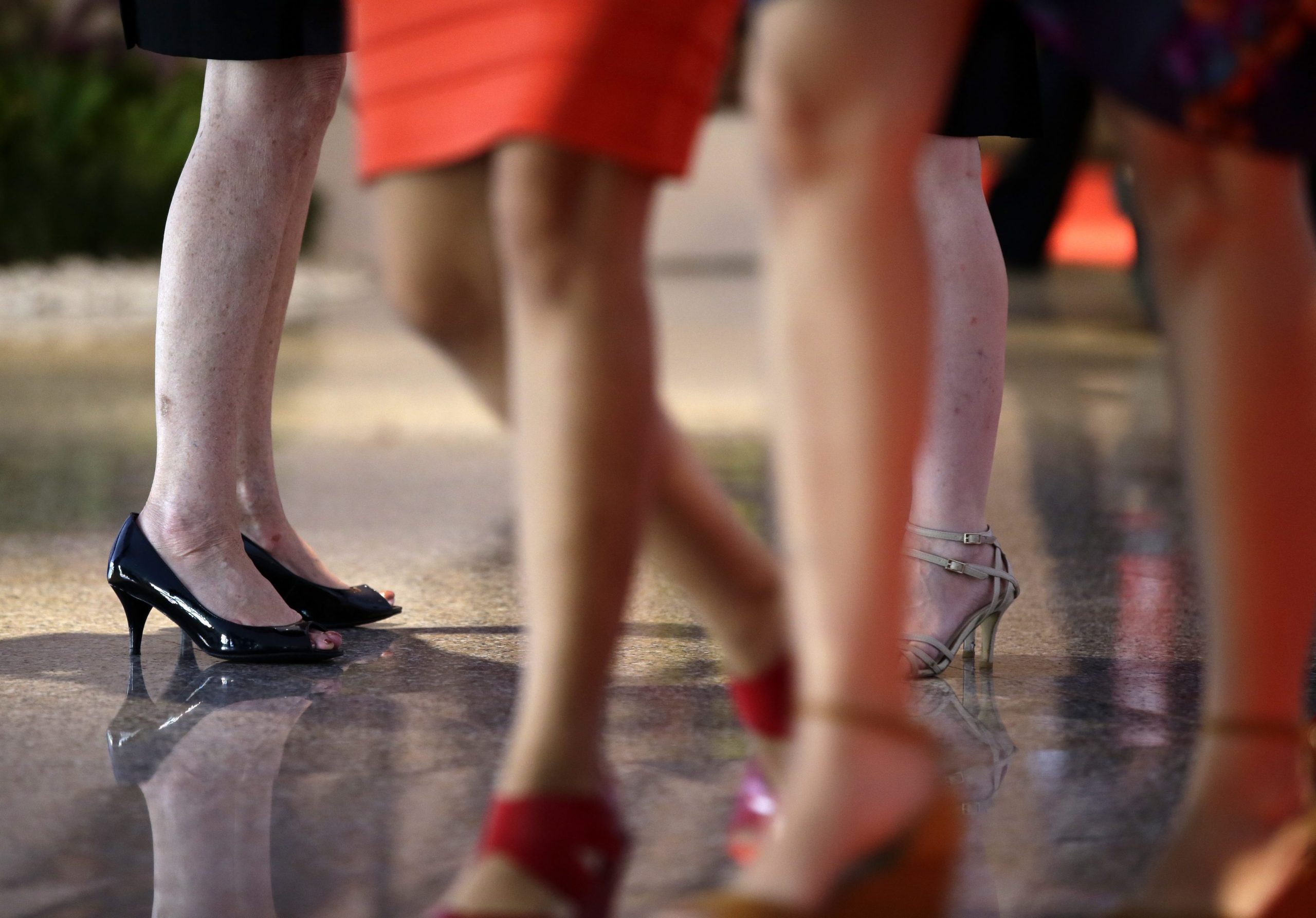 Mulheres lutam por igualdade salarial e progressão nos bancos centrais