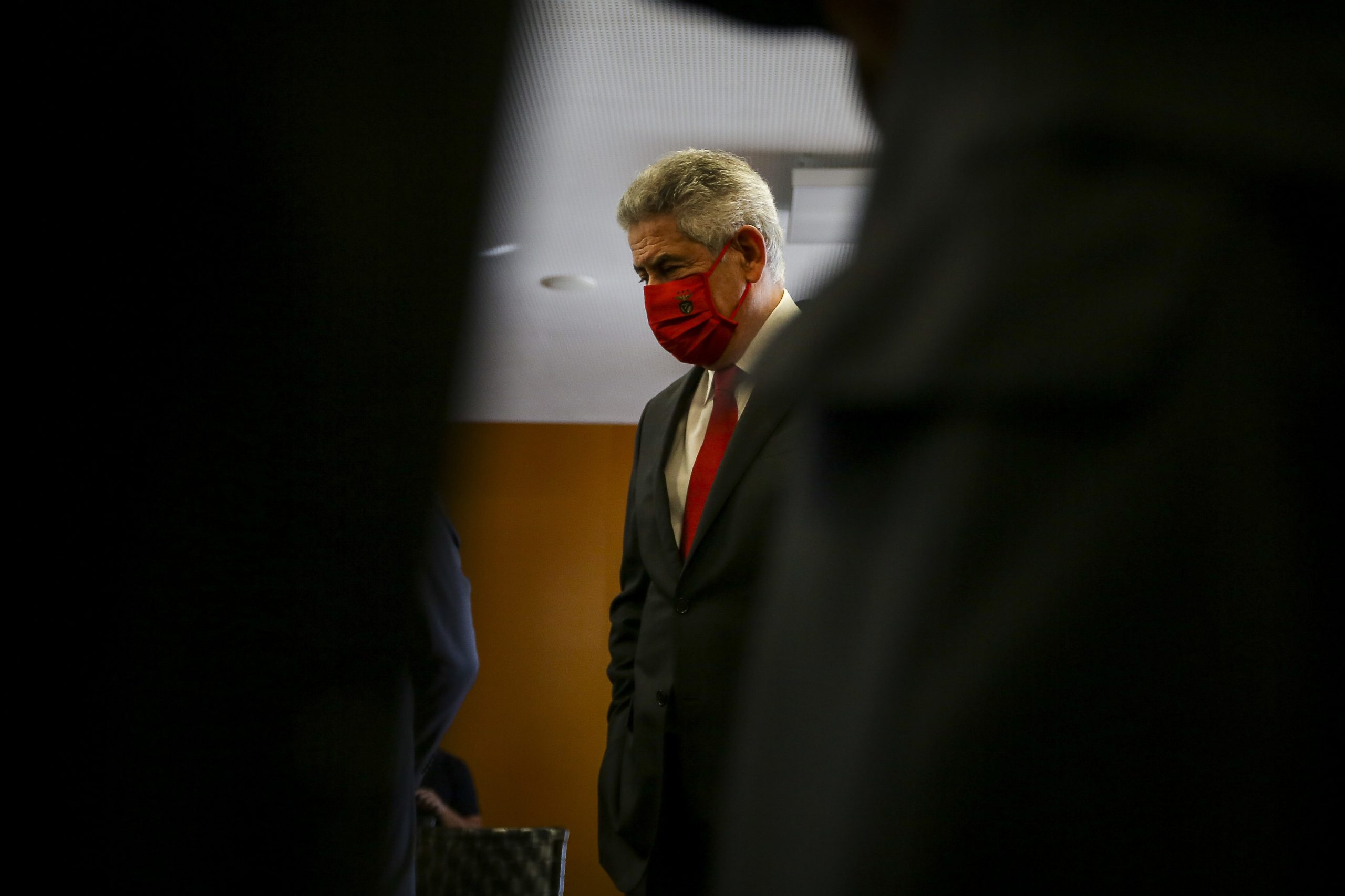 Cartão Vermelho: Luís Filipe Vieira já está no tribunal para ser ouvido pelo juiz