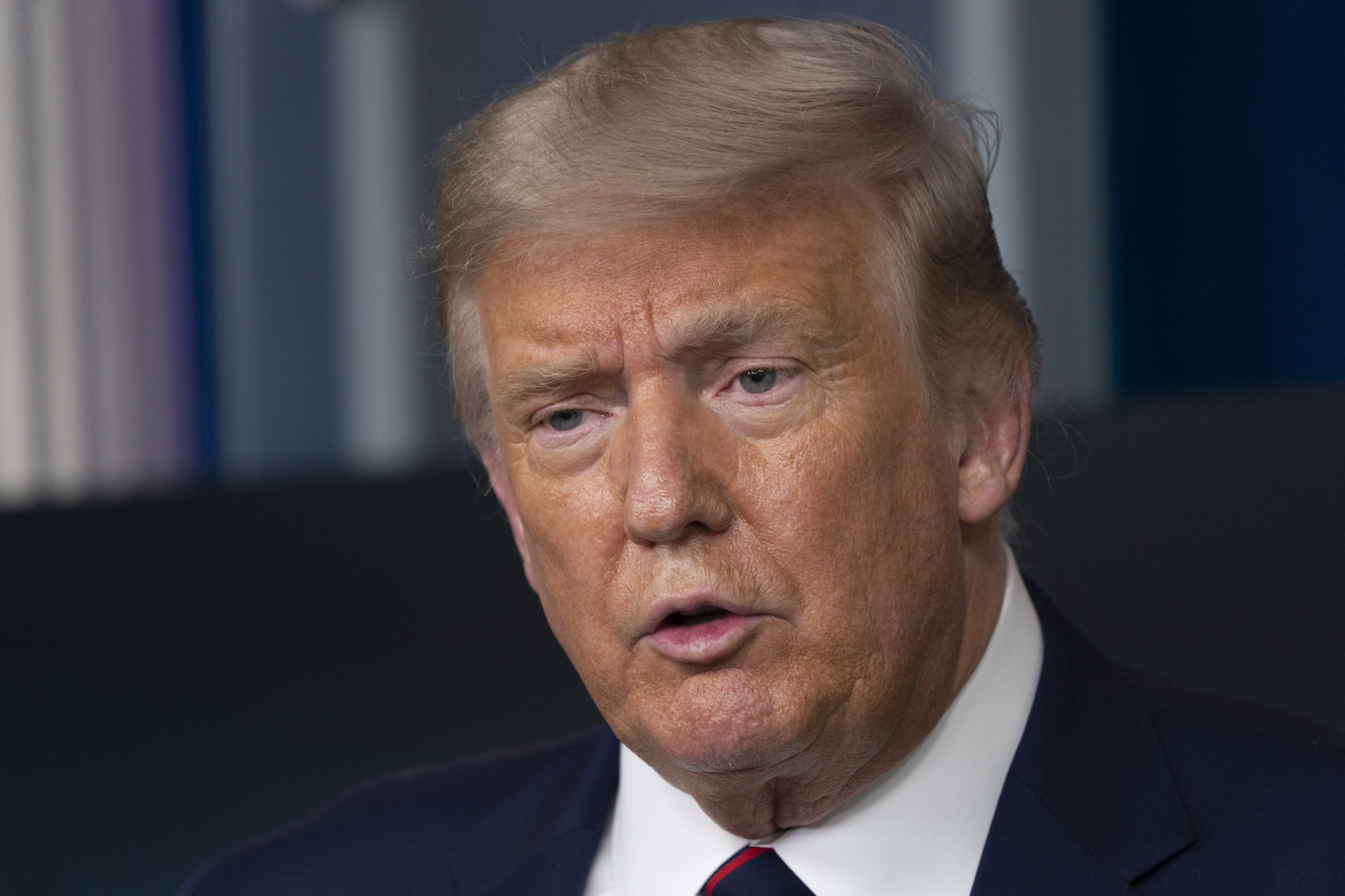 Trump disse que as crianças são “quase imunes” à covid-19. Facebook remove vídeo por violar regras de desinformação