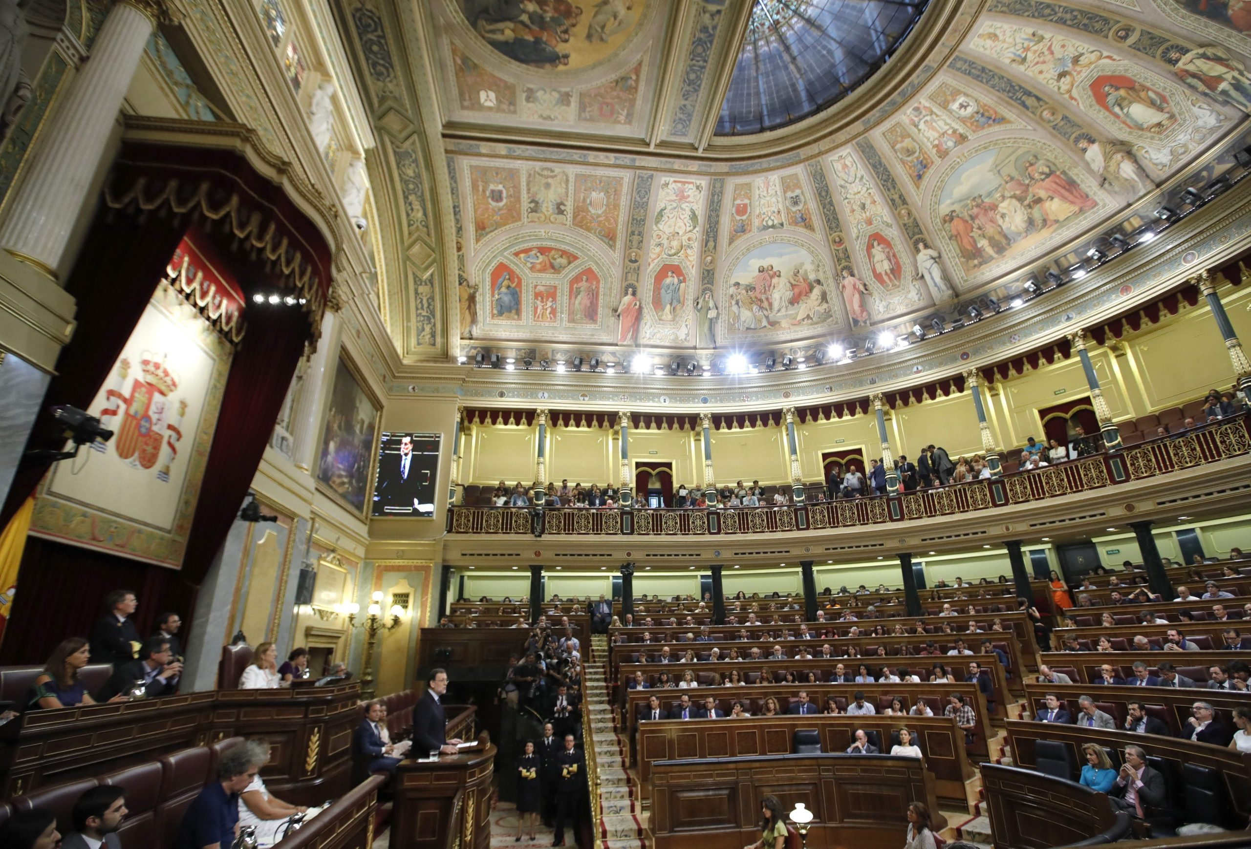 Espanha: PSOE vai pedir disciplina de voto para viabilizar governo de Rajoy