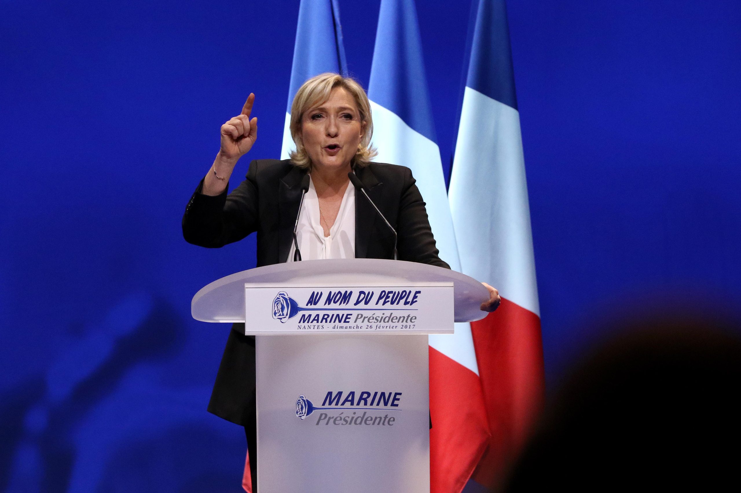 Marine Le Pen diz que se ganhar presidenciais a União Europeia “vai morrer”