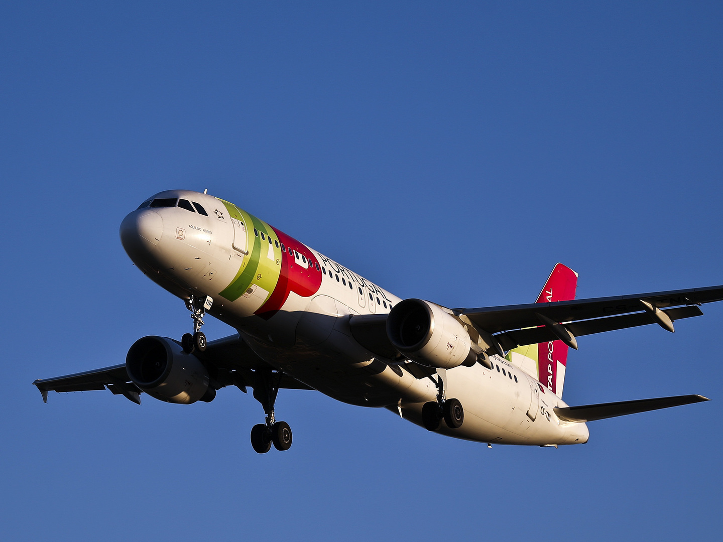 Brasileiro que ia viajar para Lisboa hospitalizado após ingerir cápsulas com cocaína