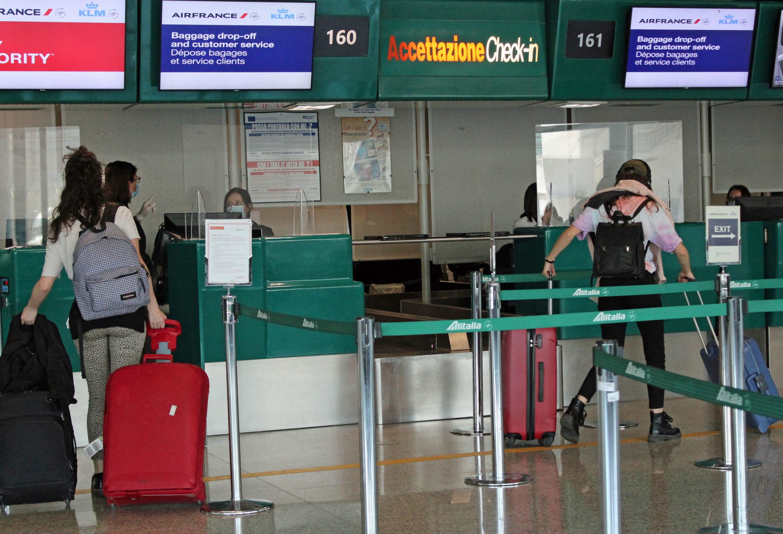 “É a pior queda da história”. Aeroportos italianos perdem 45 milhões de passageiros em três meses