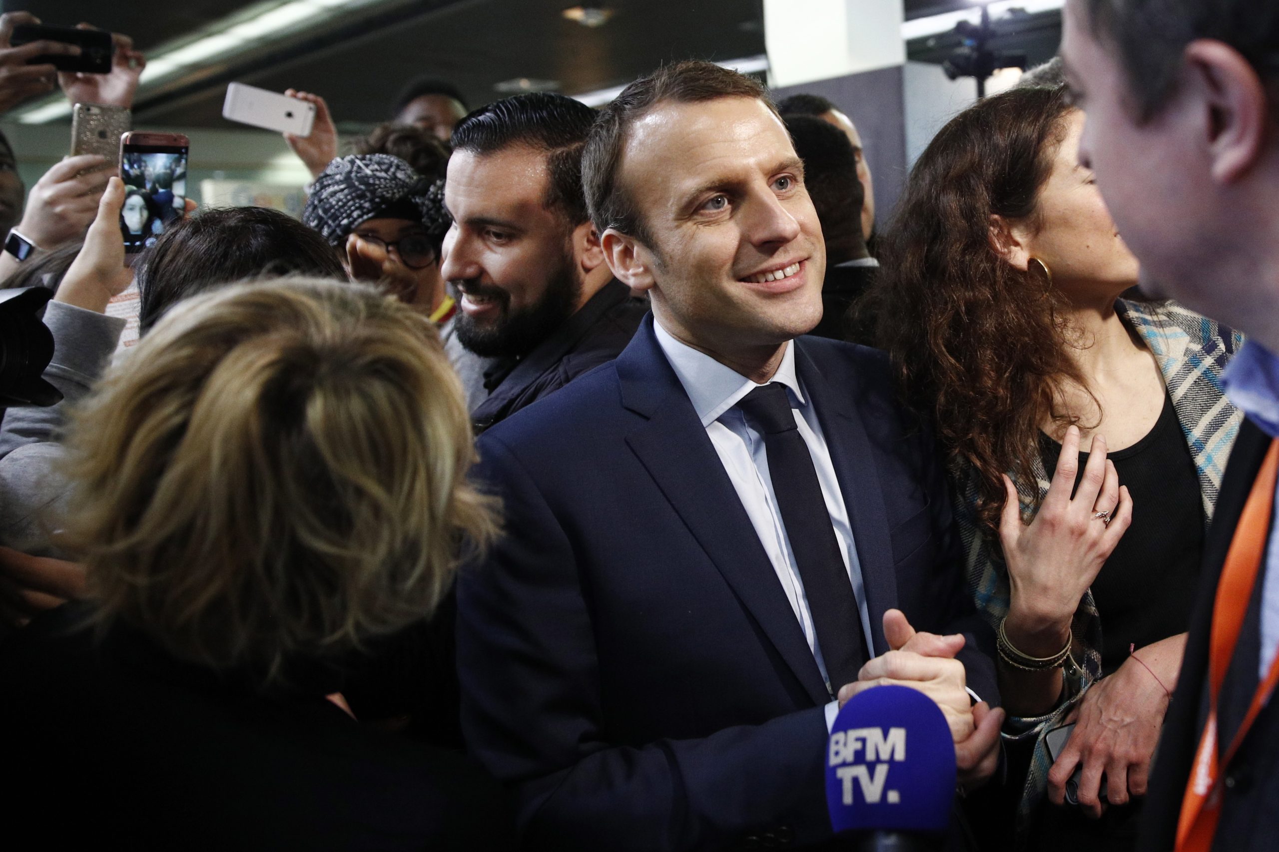 Presidente francês anuncia projeto de reforço da segurança na Europa