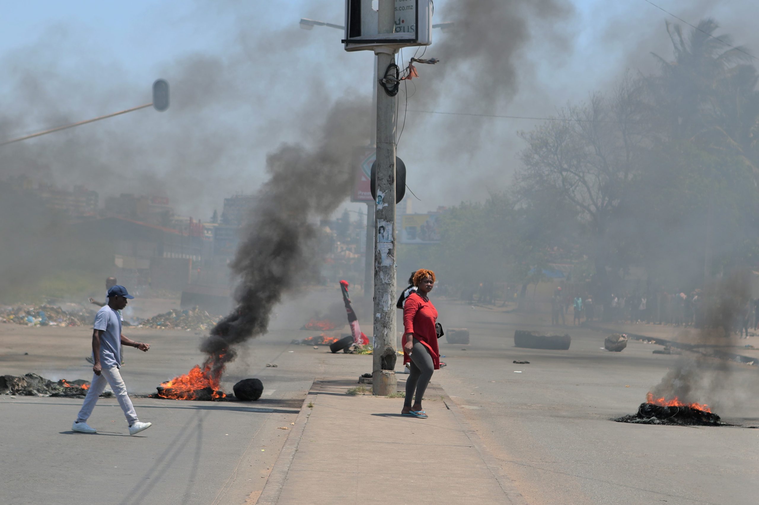 Cinco mortos e 22 baleados em mais um dia de manifestações em Moçambique
