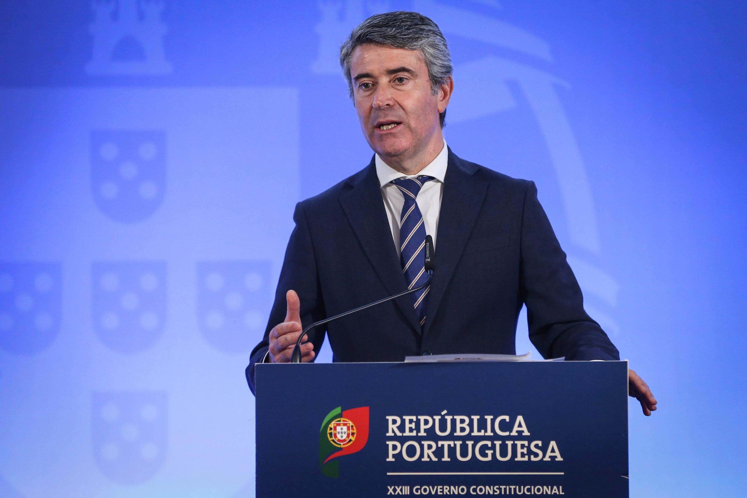 Carneiro vai continuar Ministro durante processo eleitoral para líder do PS