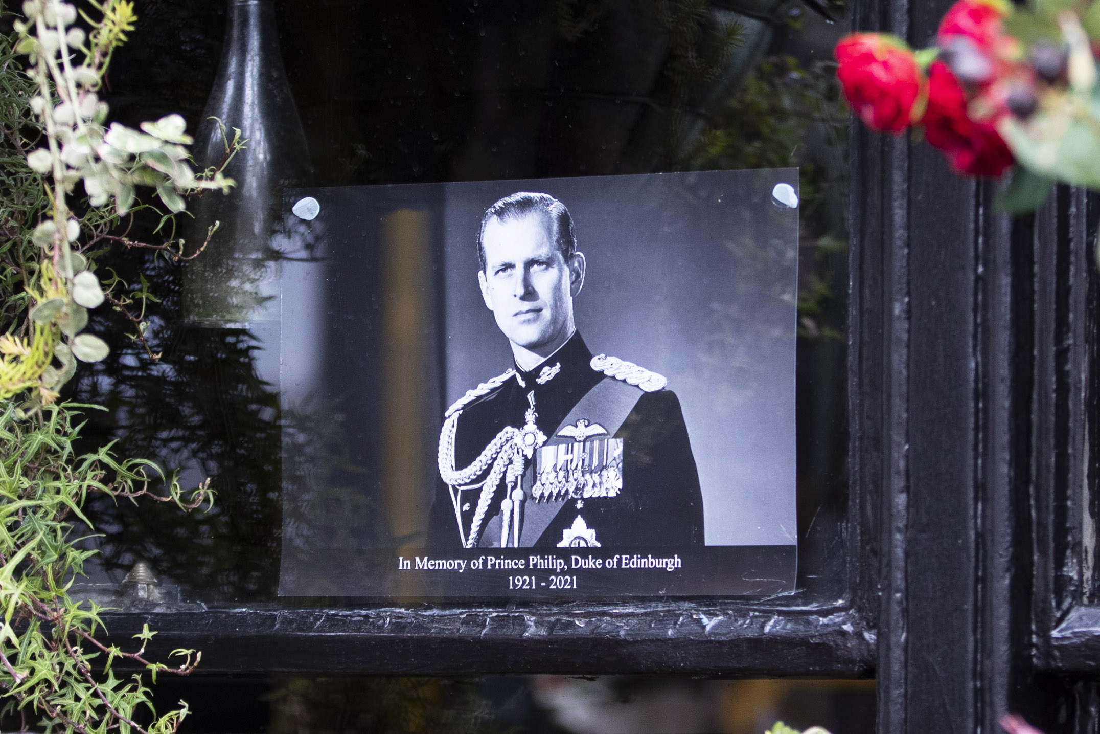 William e Harry recordam avô como homem “extraordinário” e “de honra”