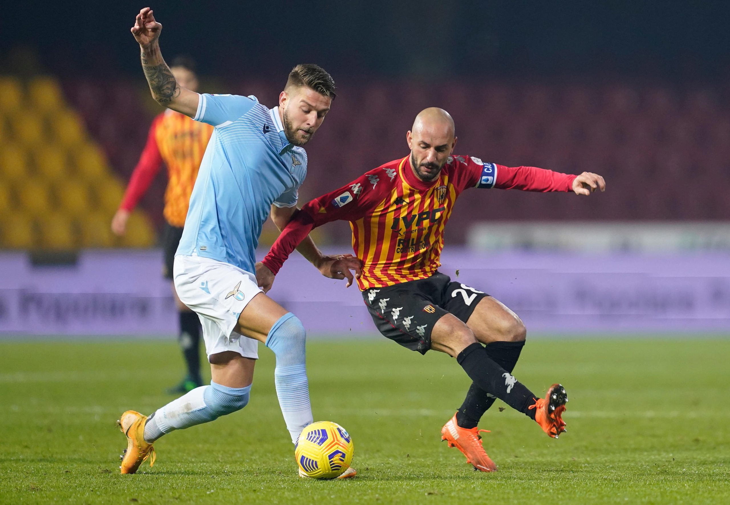 Lazio empata em Benevento e segue em oitavo lugar distante do topo da Serie A