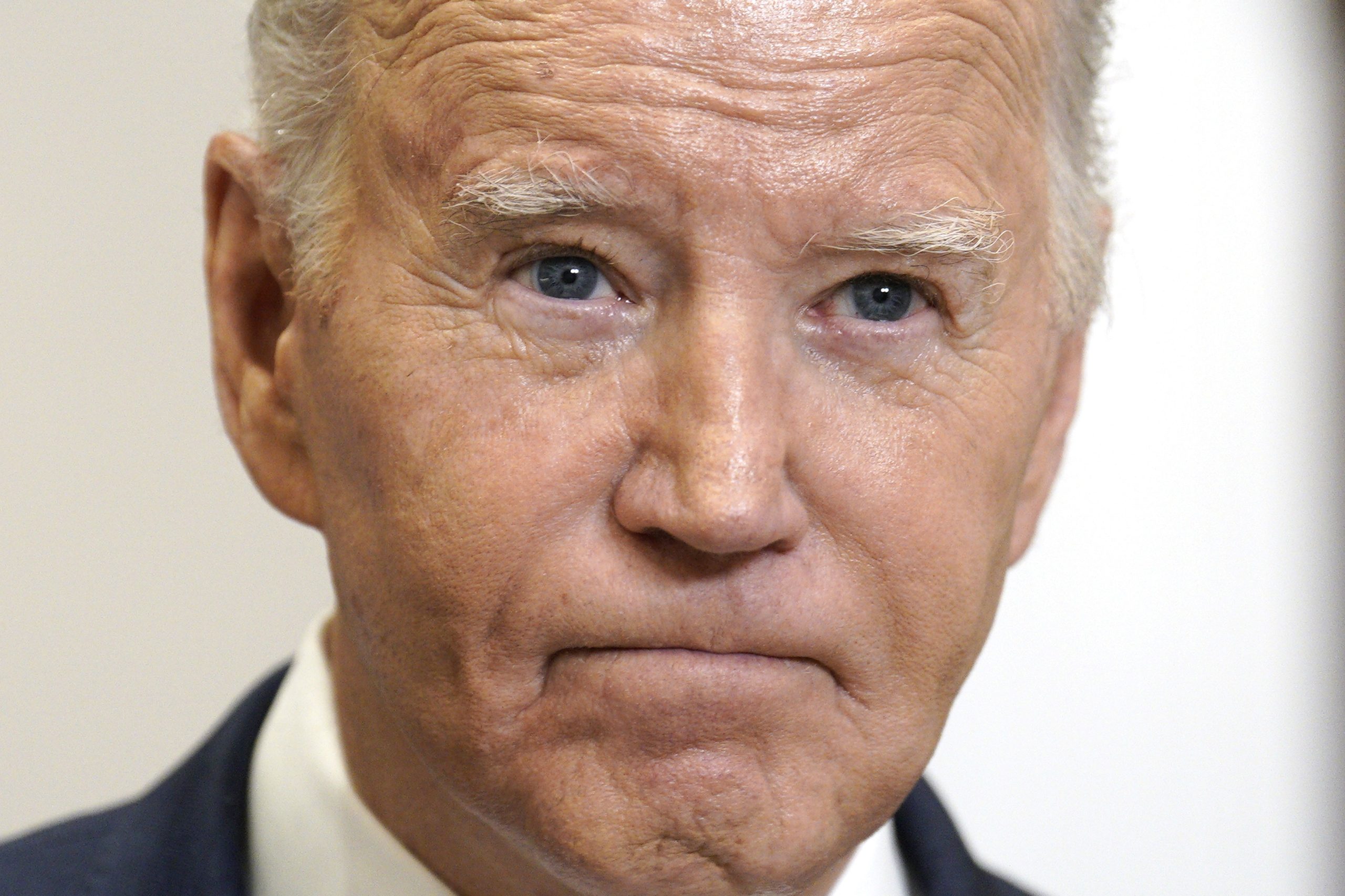 Biden telefona a Zelensky a assegurar o seu apoio na guerra contra a Rússia