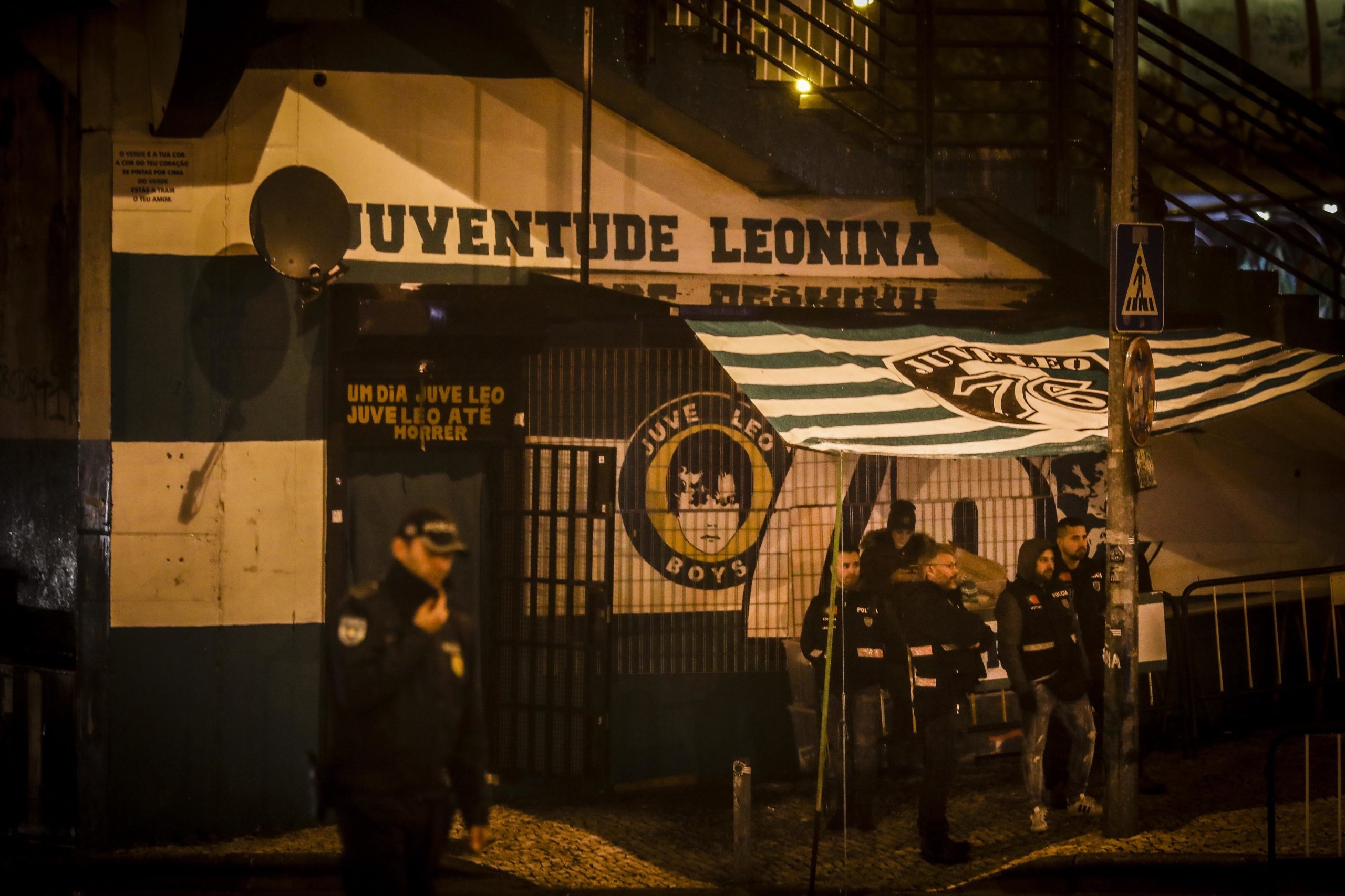 Buscas na Juve Leo em Alvalade onde se encontra ‘Mustafá’ detido