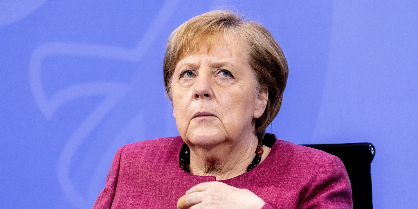 Euro2020: Angela Merkel inquieta pelo número de adeptos permitidos para Wembley