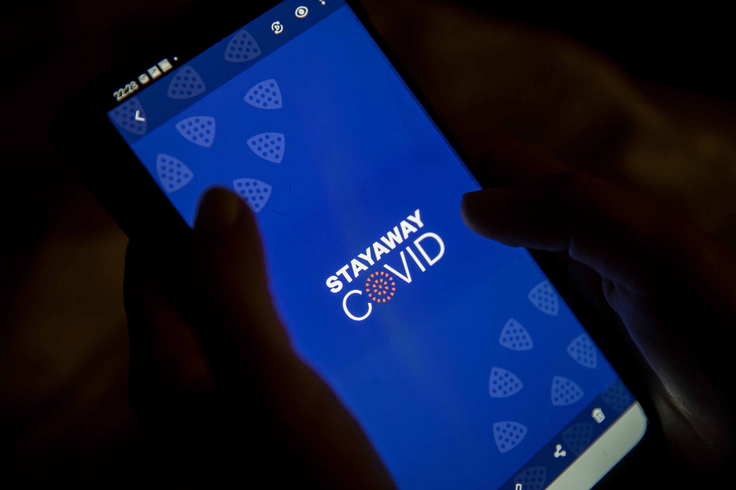 Covid-19: Iniciativa Liberal diz que obrigatoriedade de uso de aplicação de telemóvel é inconstitucional