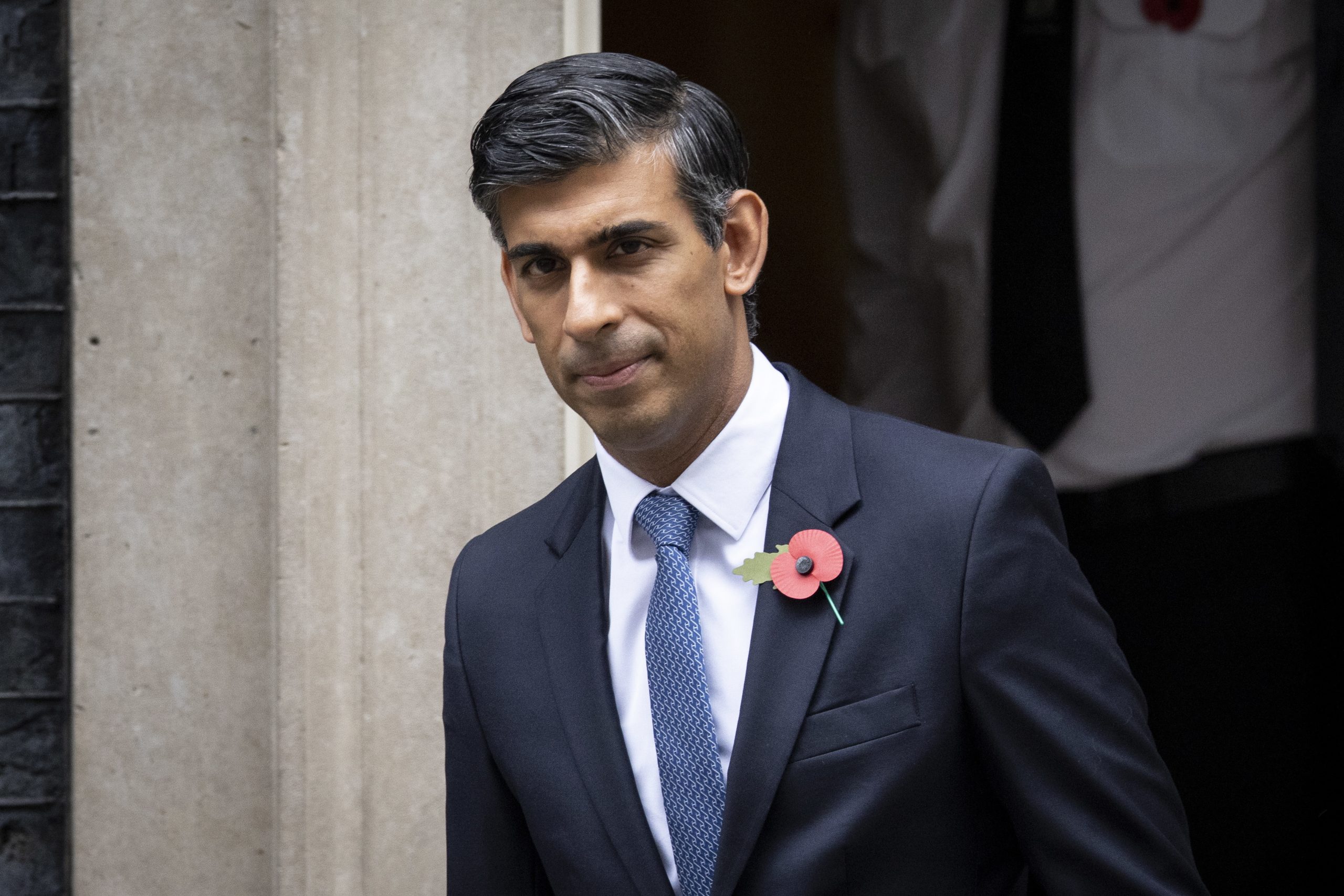 Emmanuel Macron e Rishi Sunak vão ter primeiro encontro na segunda-feira
