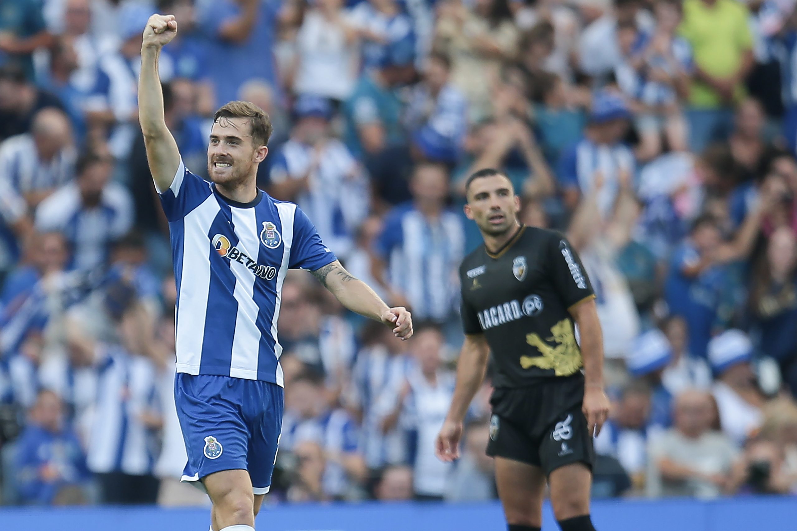 FC Porto vence Farense com golo aos 90+10