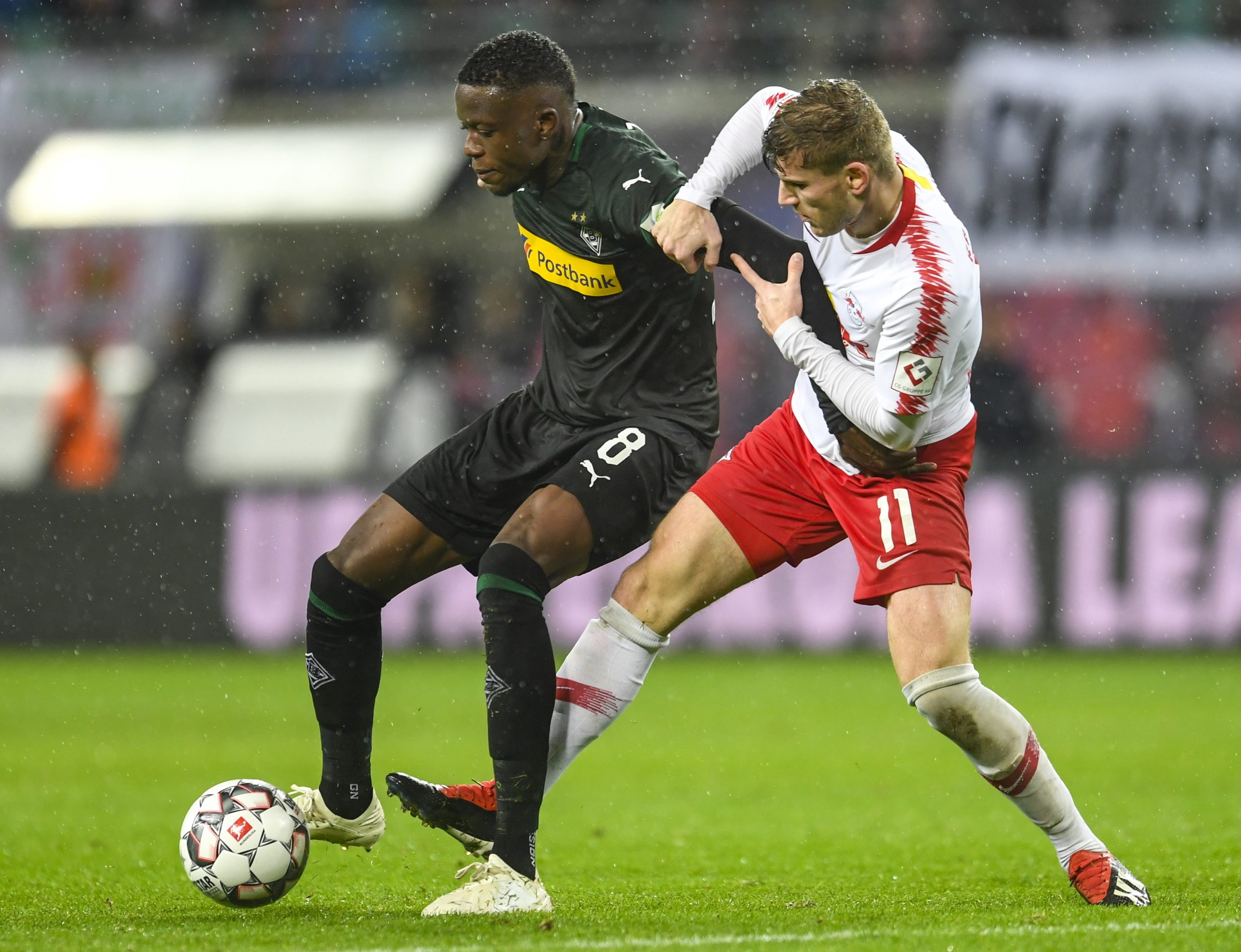 Derrota atrasa Borussia Mönchenglabach e deixa segundo lugar em perigo