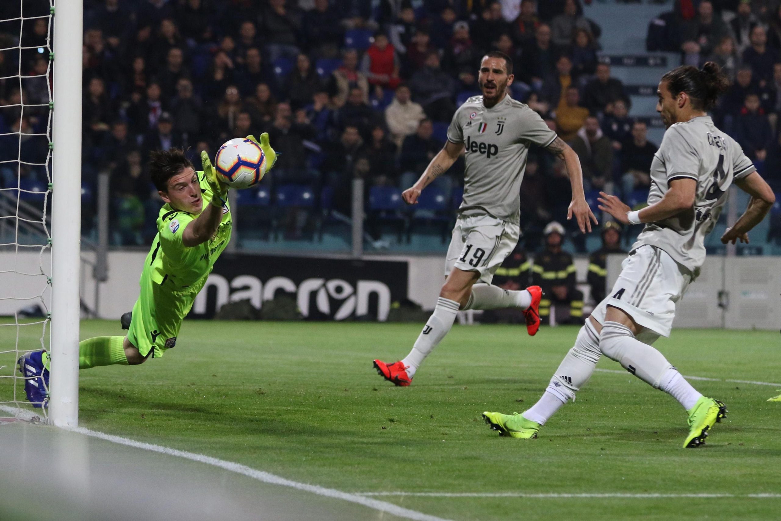Juventus vence Cagliari sem Cristiano Ronaldo e João Cancelo