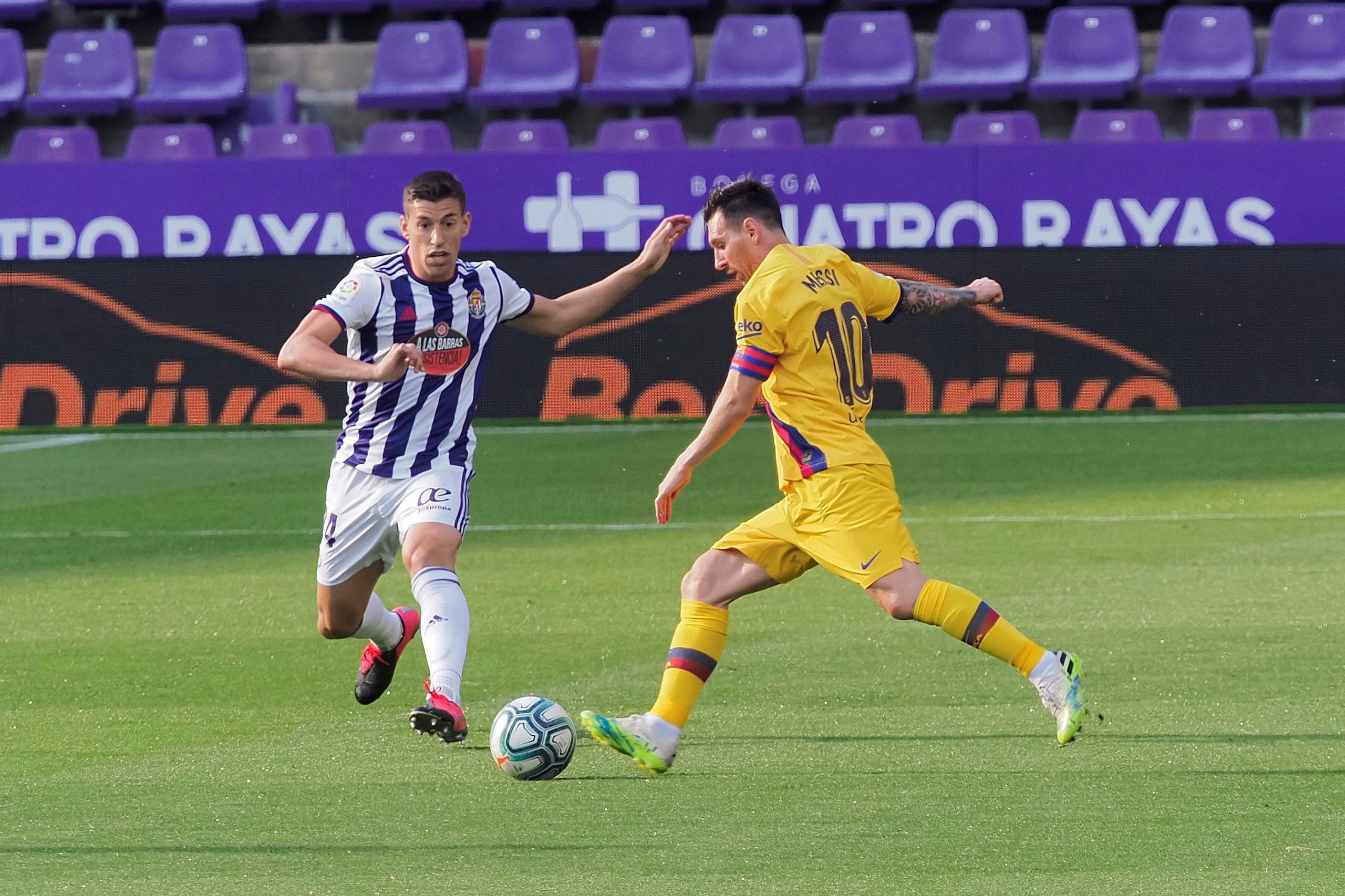 FC Barcelona vence 1-0 em Valladolid e coloca-se a um ponto do Real Madrid