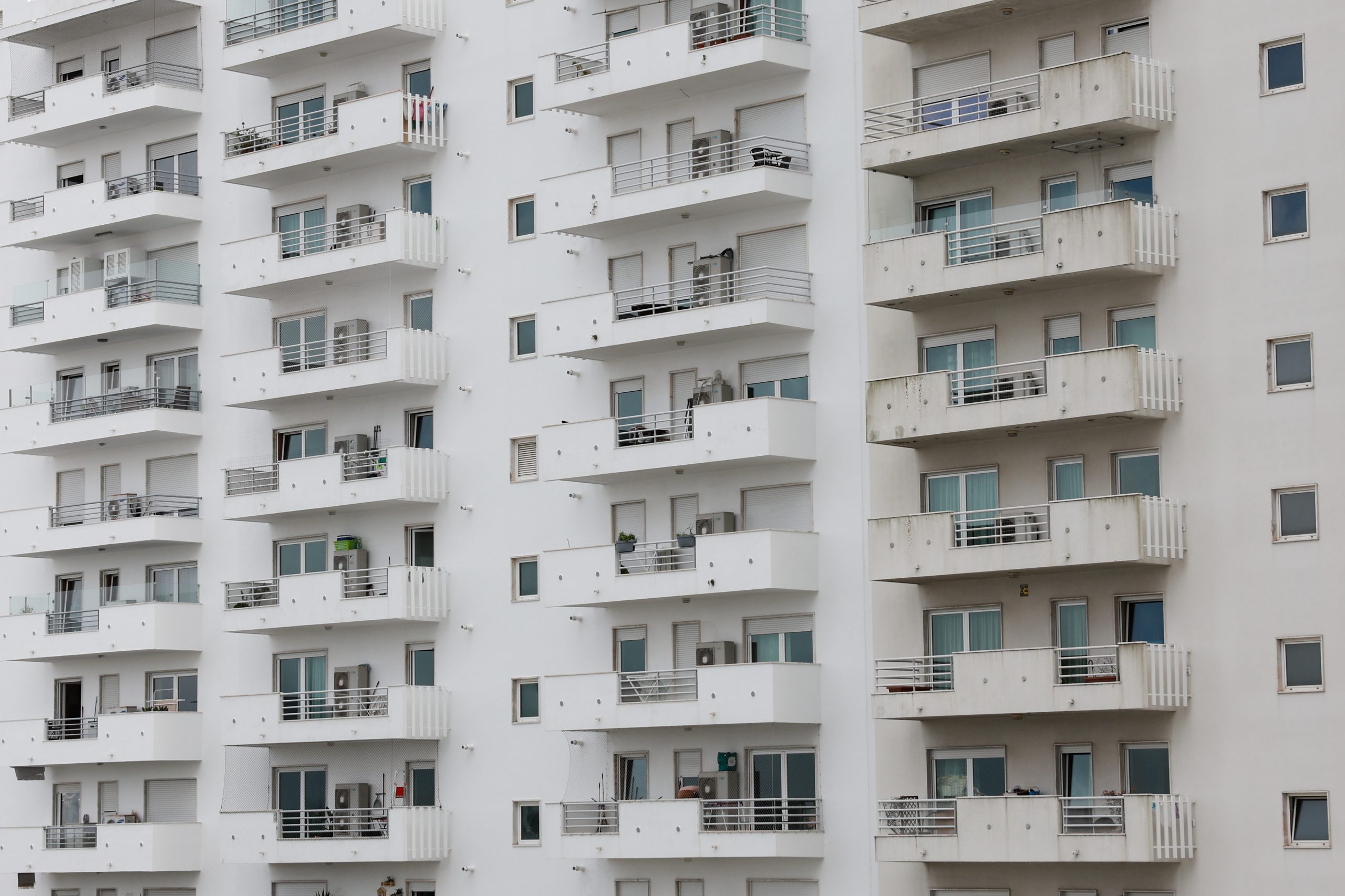 Subida dos preços das casas elimina rapidamente poupança com isenção de IMT em Portugal
