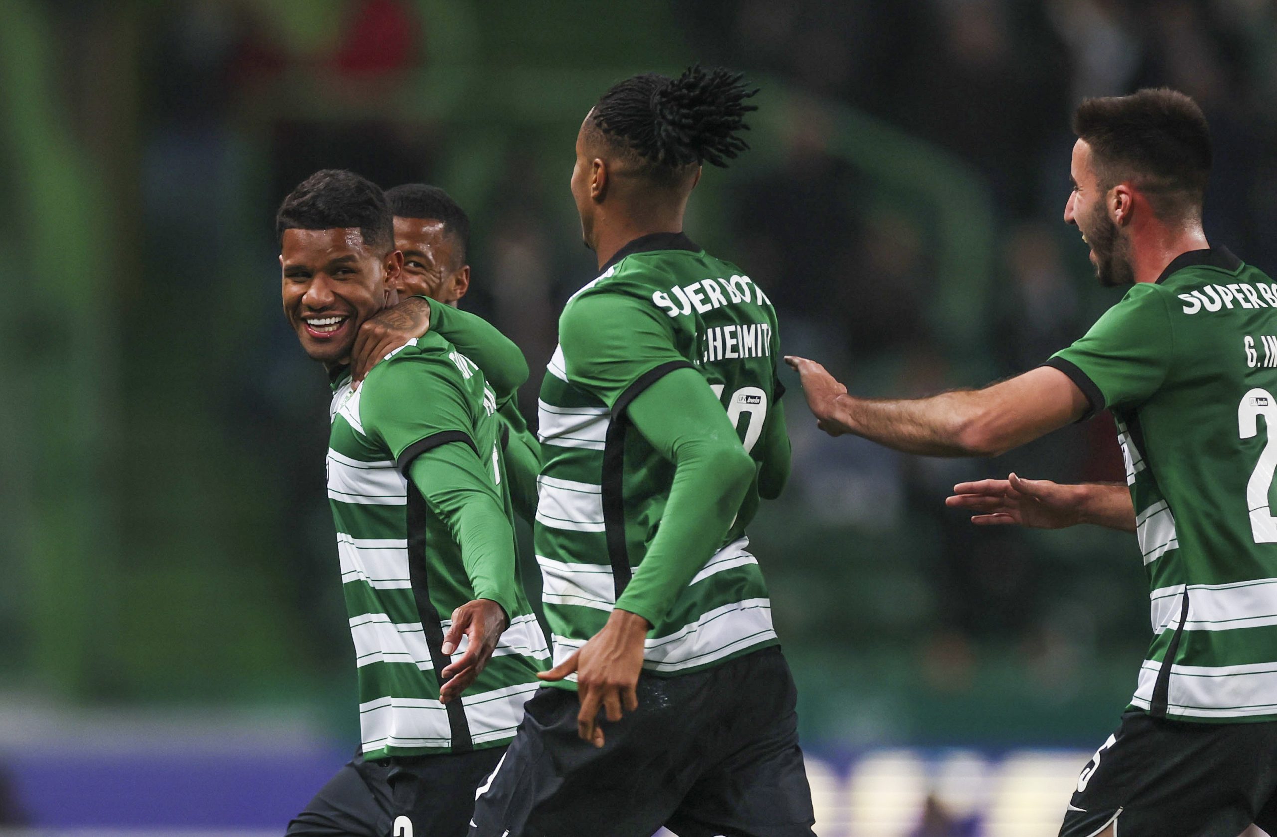 Sporting fecha 19.ª jornada em casa do Rio Ave para continuar a perseguir pódio