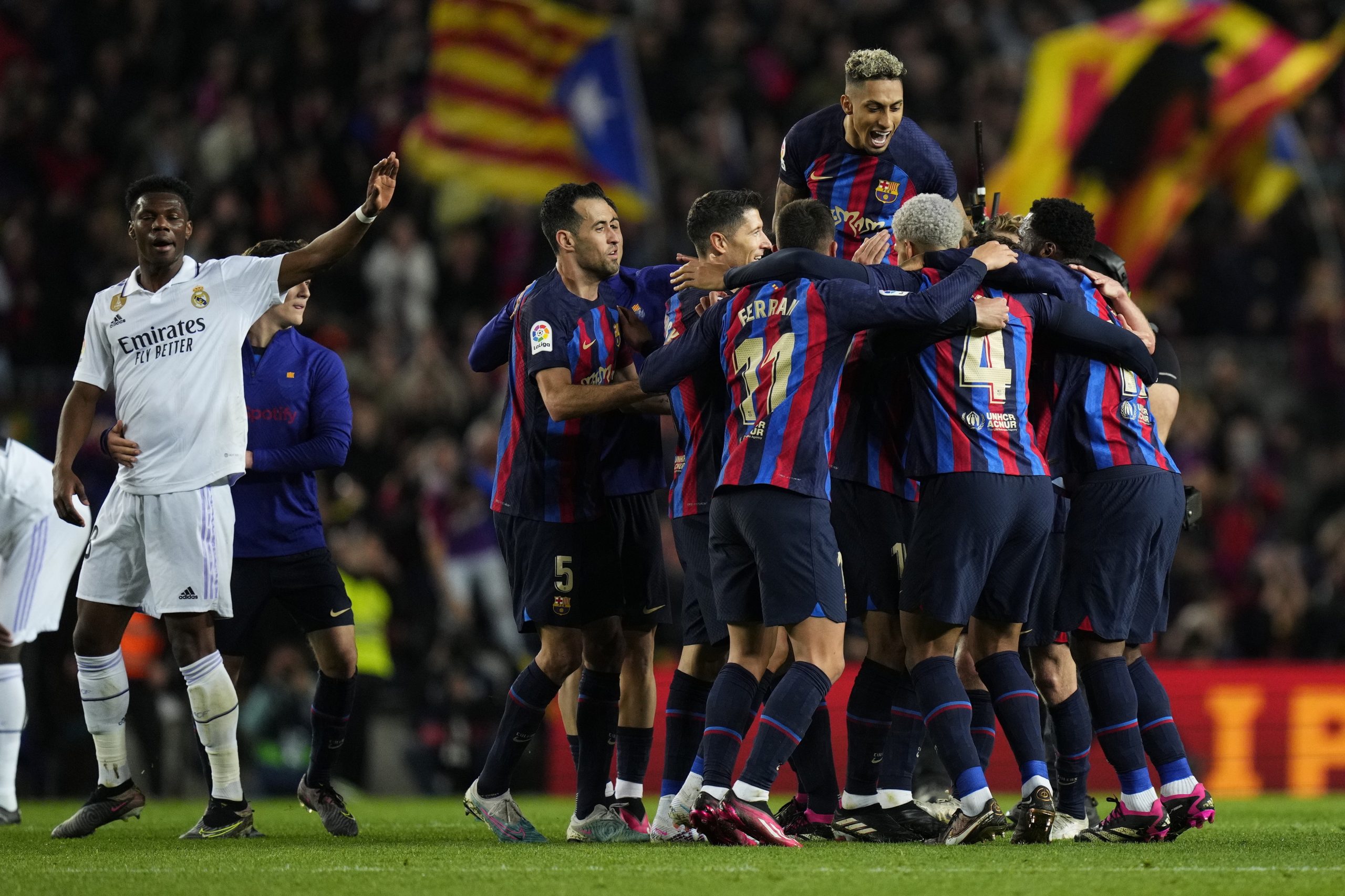FC Barcelona ‘arruma’ Real Madrid e aproxima-se do 27.º título espanhol