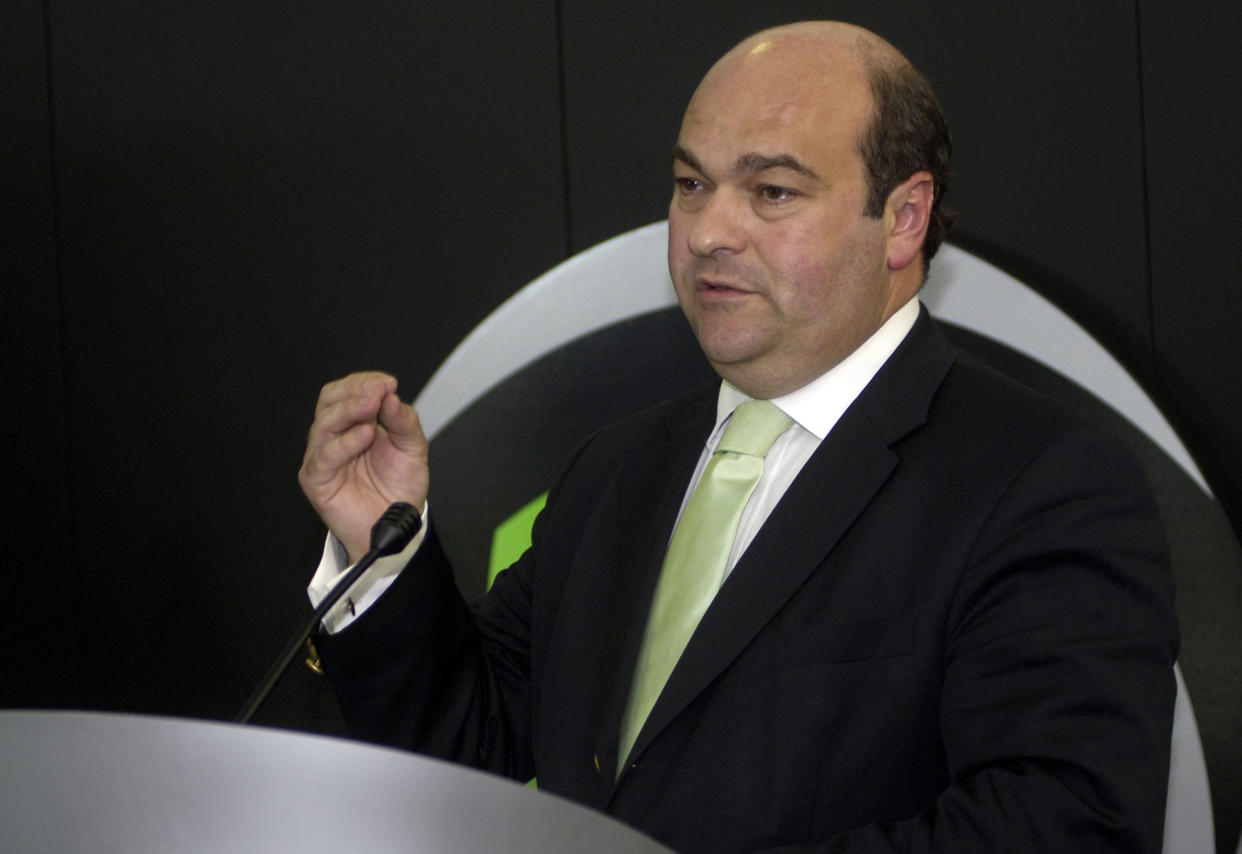 Hermínio Loureiro também pede suspensão de mandato de vice-presidente do Comité Olímpico de Portugal