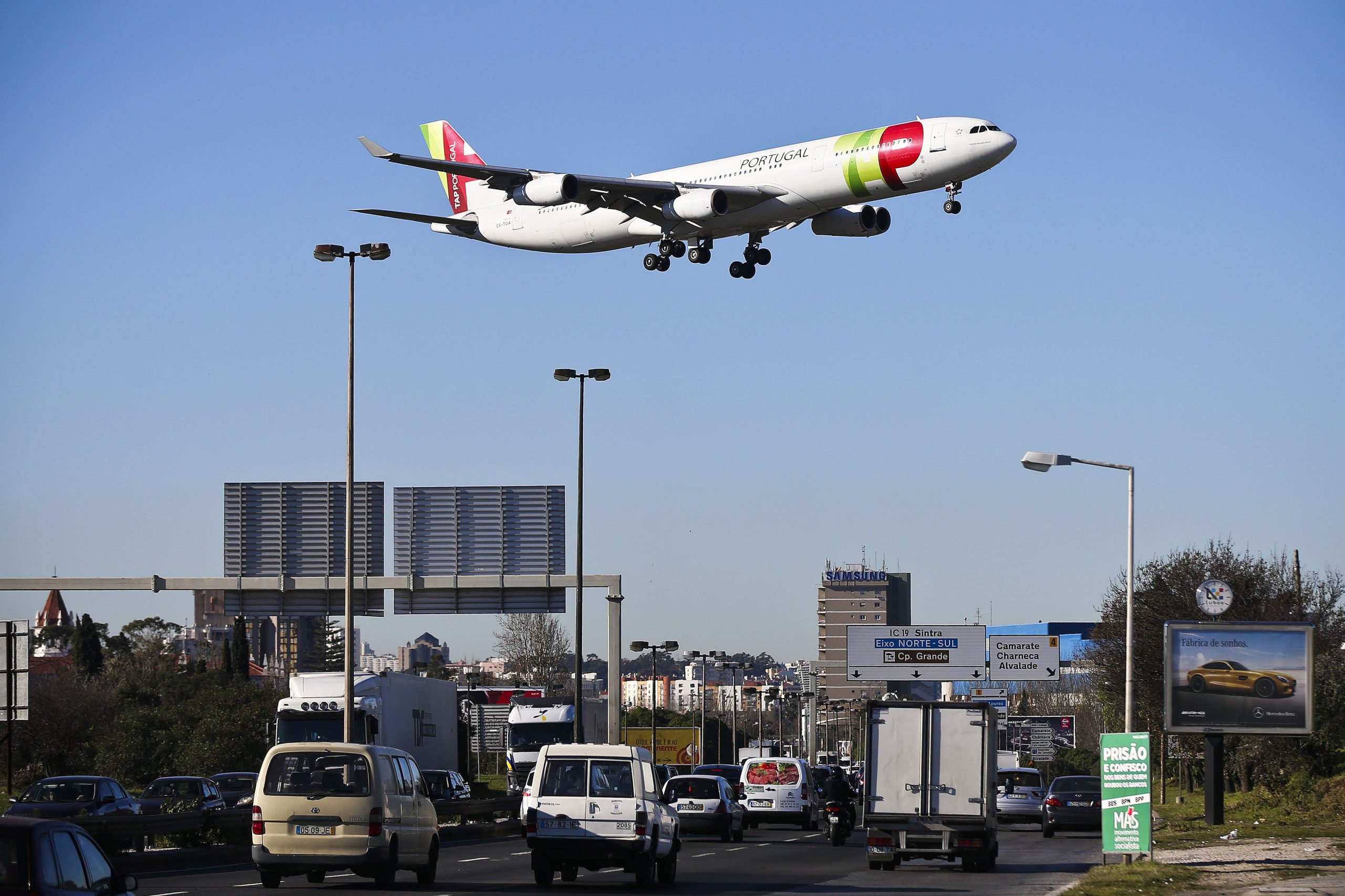 Associação ZERO vai medir ruído dos aviões em Lisboa