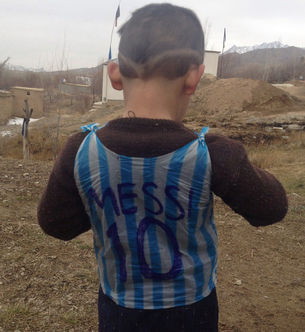 Murtaza Ahmadi, menino afegão fã de Lionel Messi