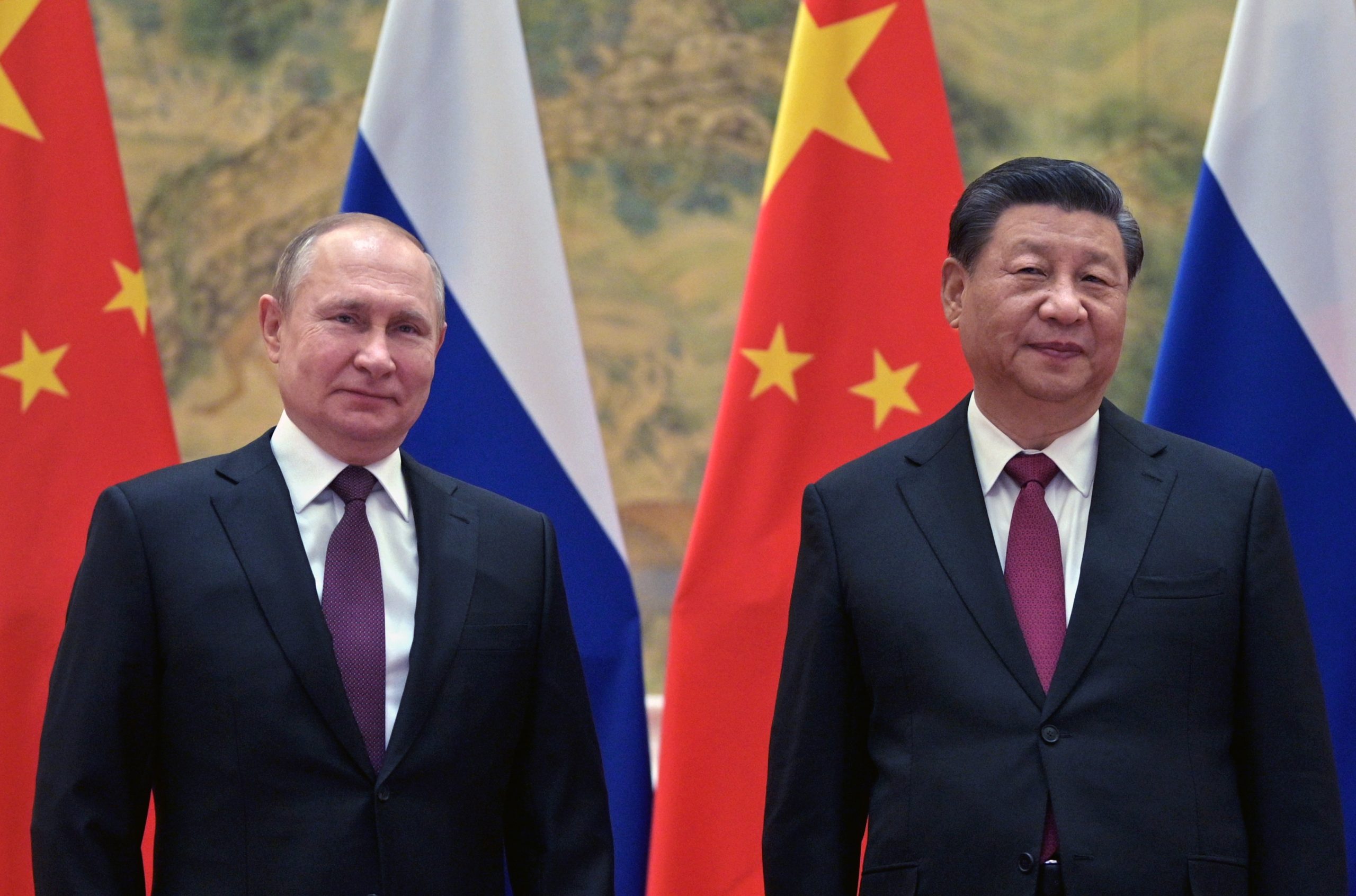 Xi Jinping visita a Rússia na próxima semana para discutir “cooperação estratégica”