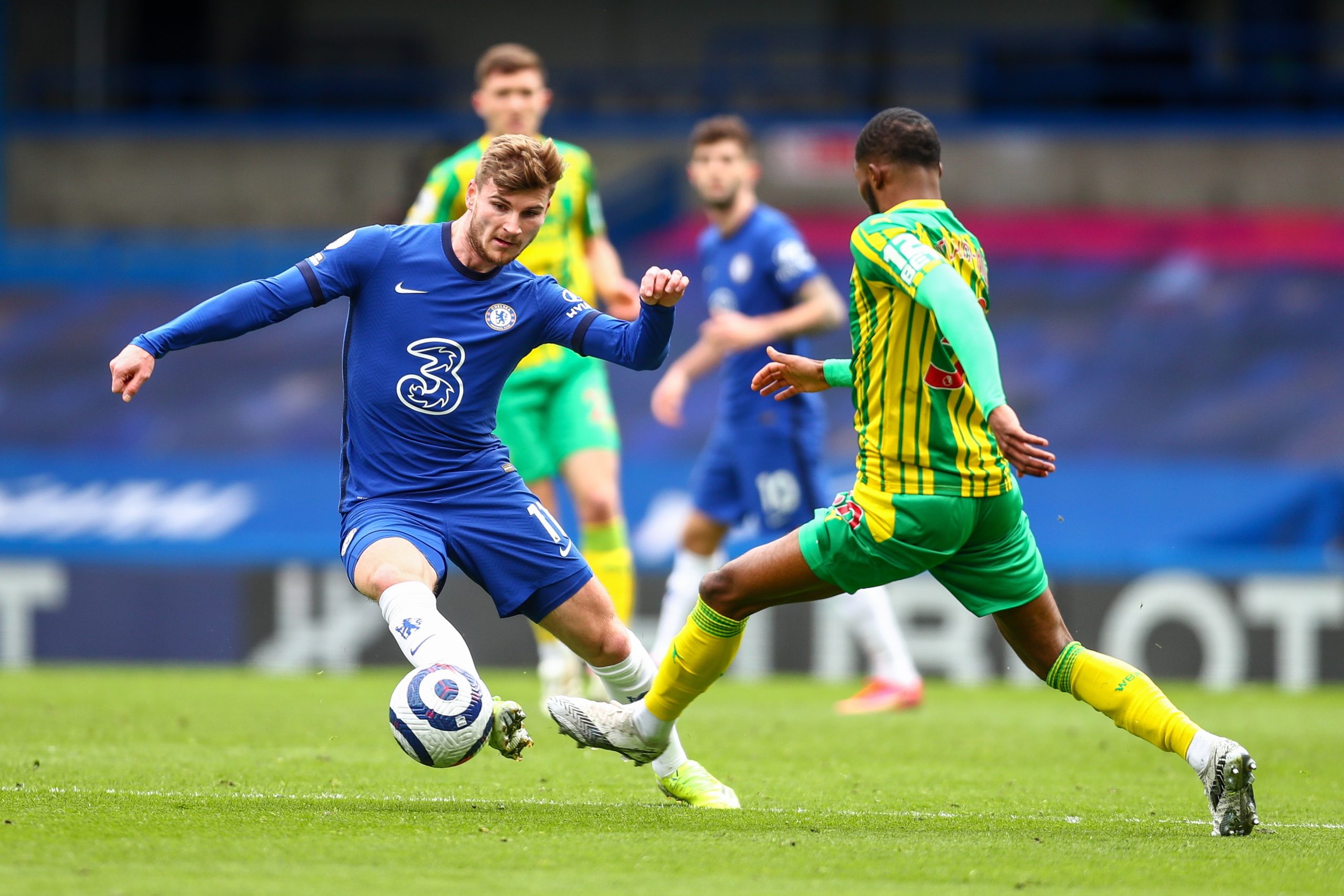 Chelsea goleado em casa pelo West Bromwich antes de defrontar o FC Porto