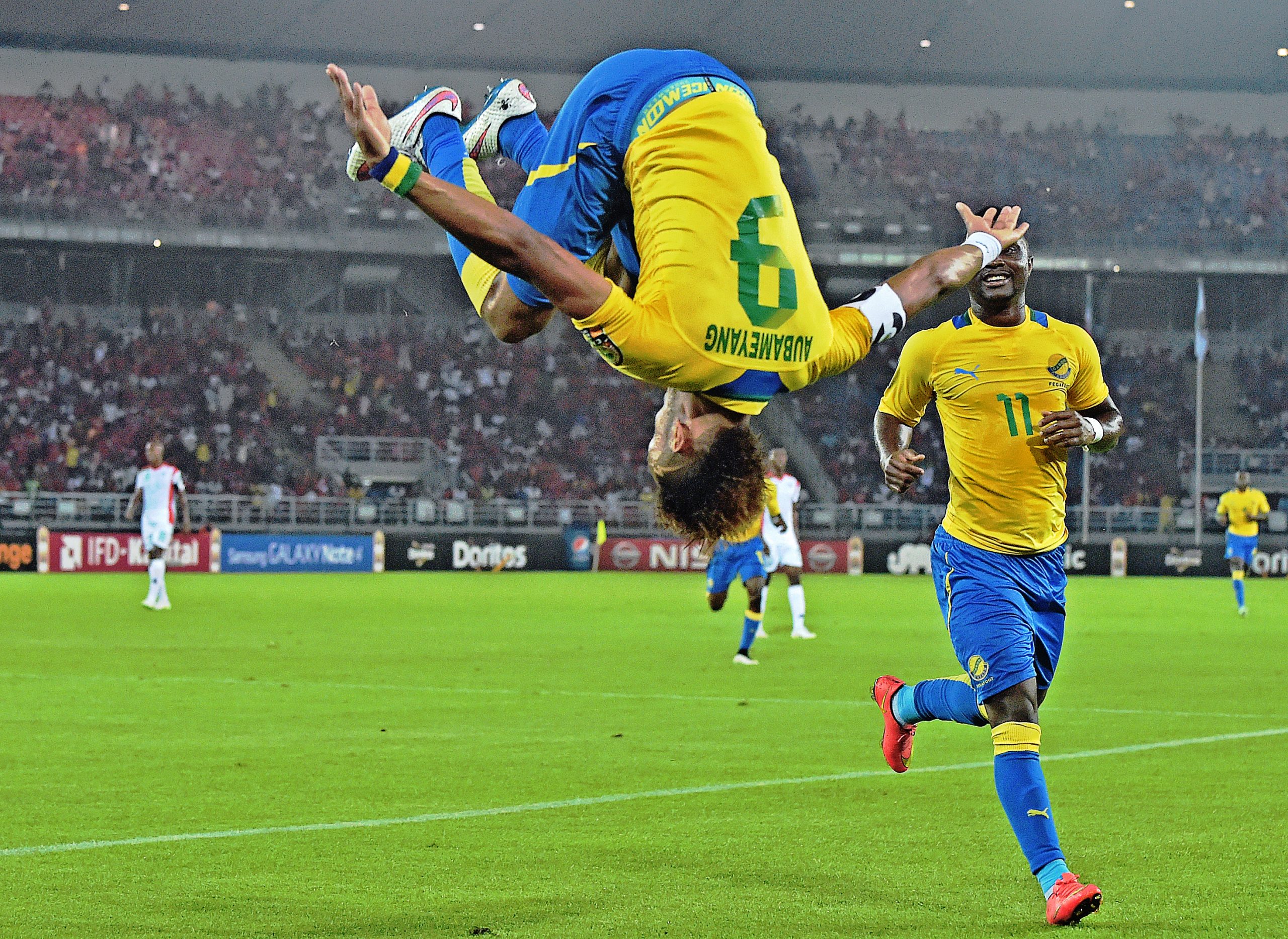Futebolista Aubameyang nega que o pai seja o futuro selecionador do Gabão