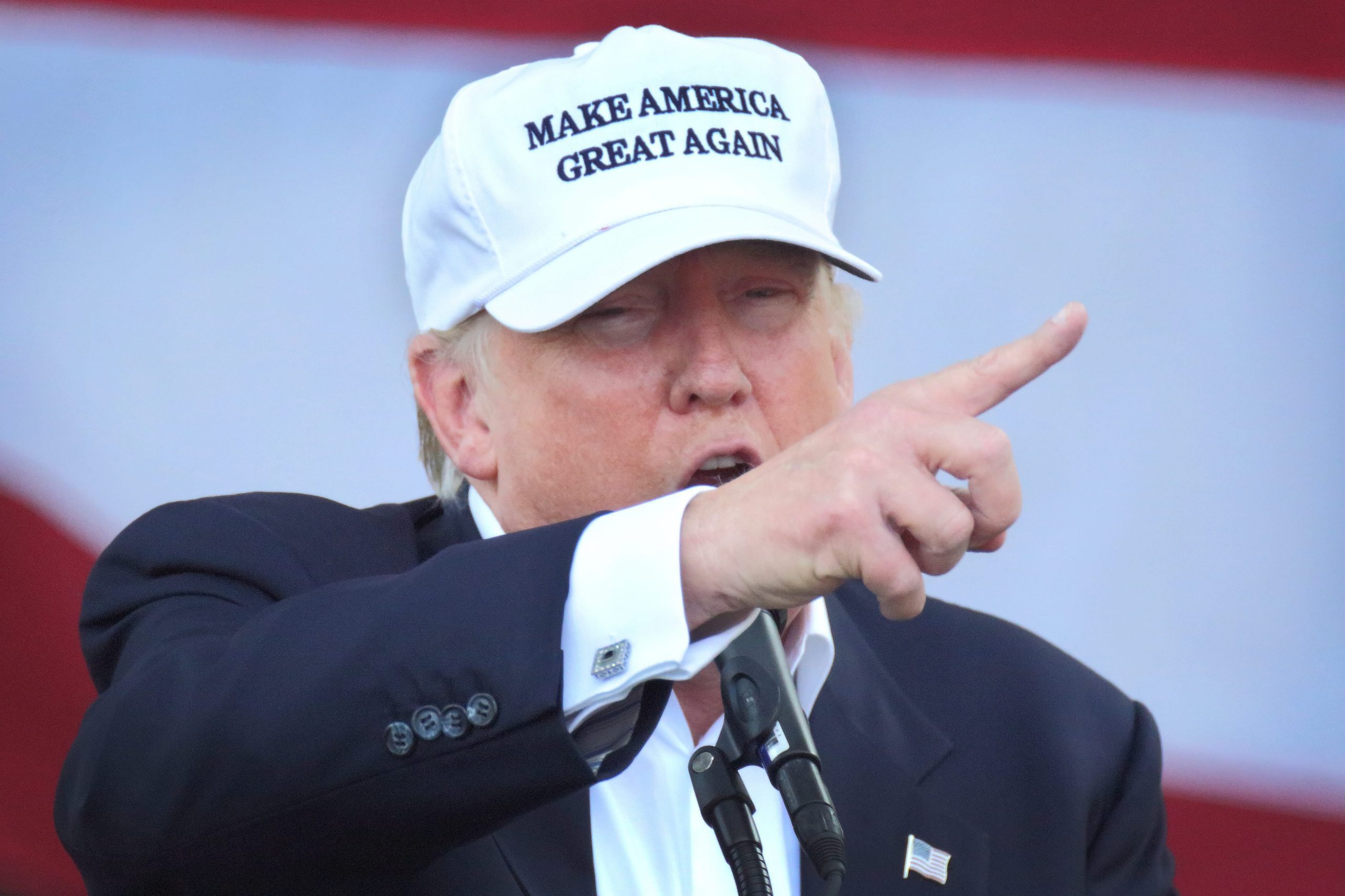Donald Trump diz que não precisa do apoio de celebridades