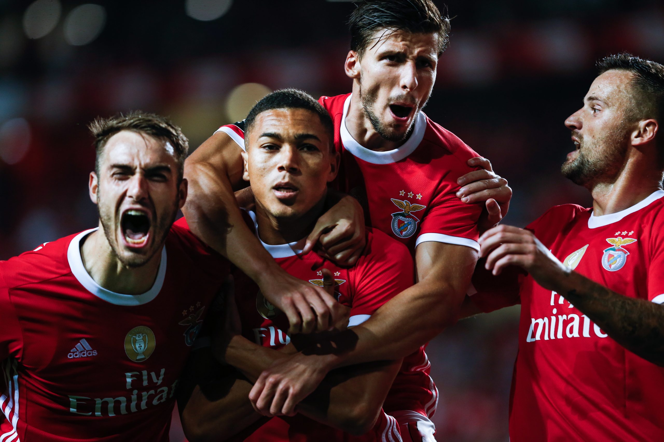 I Liga: Benfica sobe à liderança provisória após derrotar o Vitória de Setúbal