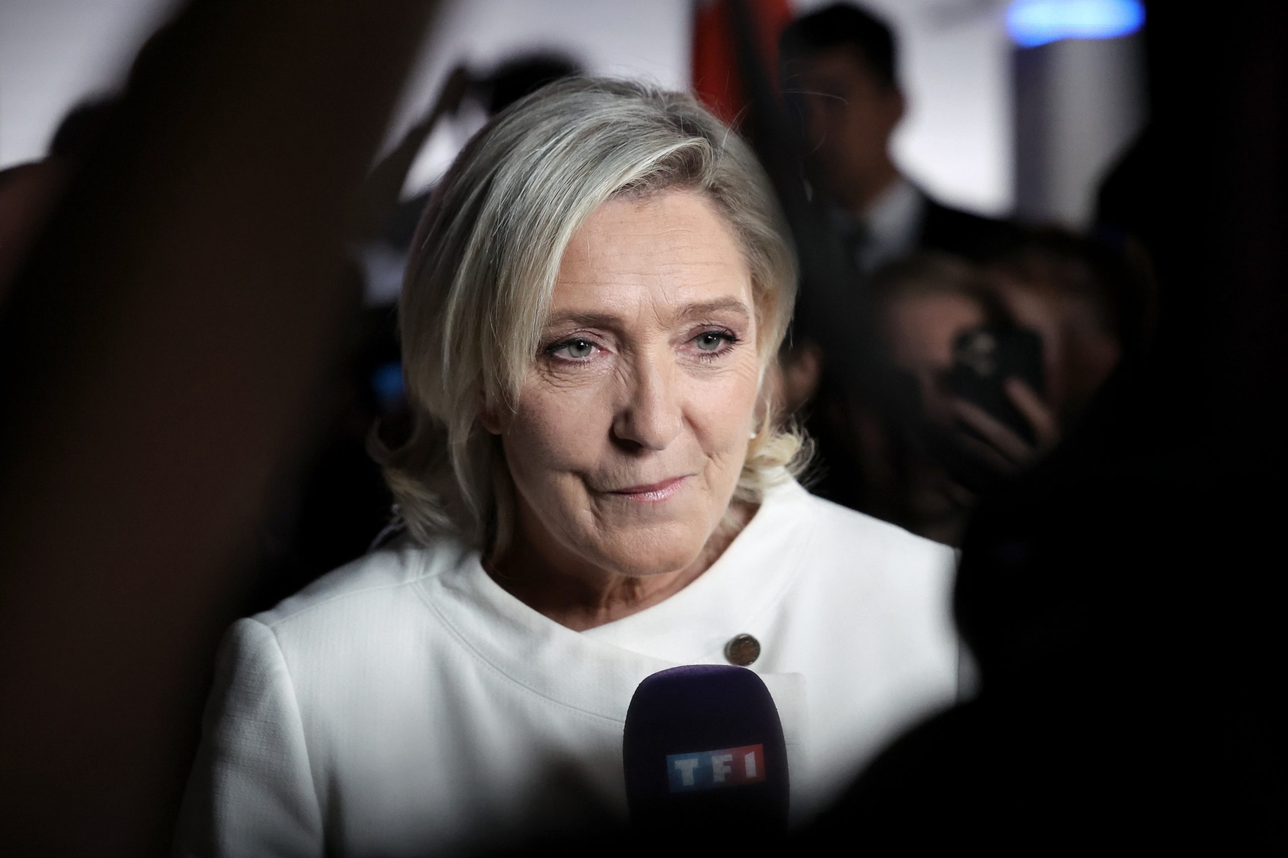 Marine Le Pen julgada por má utilização de fundos europeus